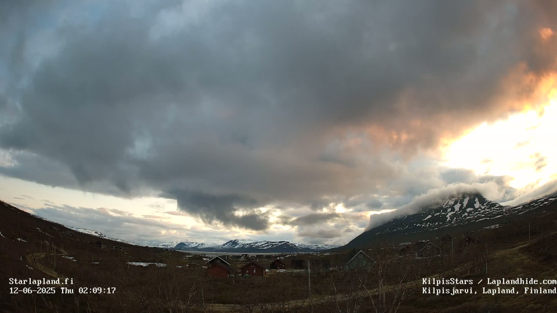 Kilpisjarvi Village , Northern Lights/Aurora Borealis Live Cam - Kilpisjärvi, Enontekiö, Lapland, Finland
