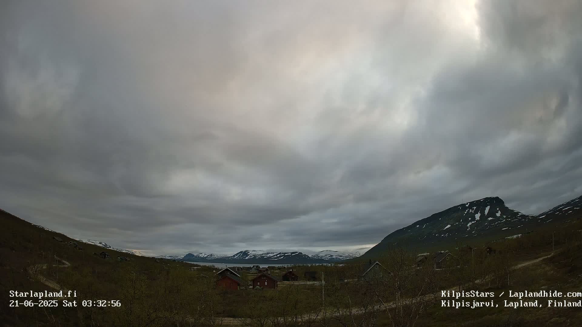 Kilpisjarvi Village , Northern Lights/Aurora Borealis Live Cam - Kilpisjärvi, Enontekiö, Lapland, Finland
