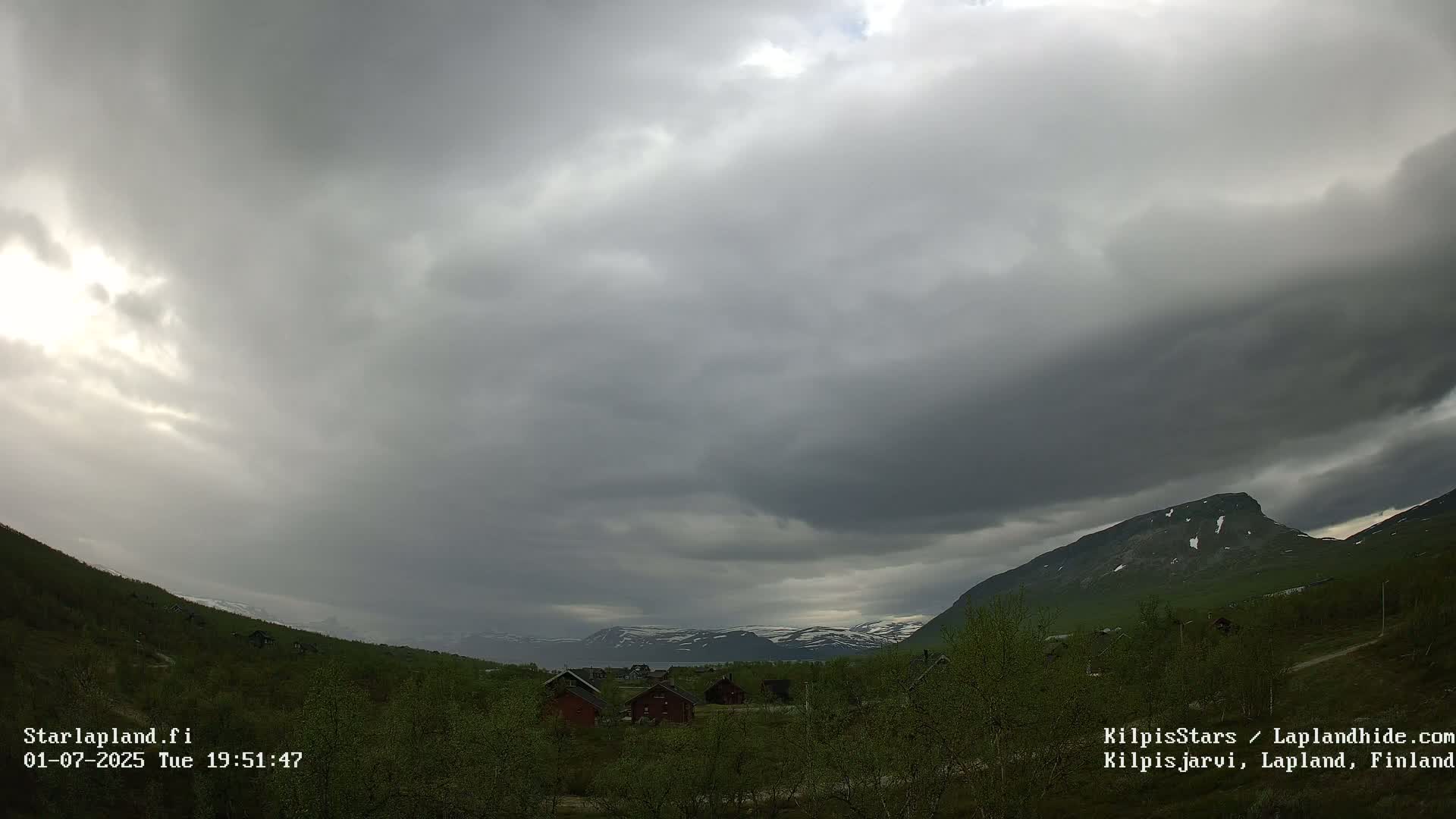 Kilpisjarvi Village , Northern Lights/Aurora Borealis Live Cam - Kilpisjärvi, Enontekiö, Lapland, Finland