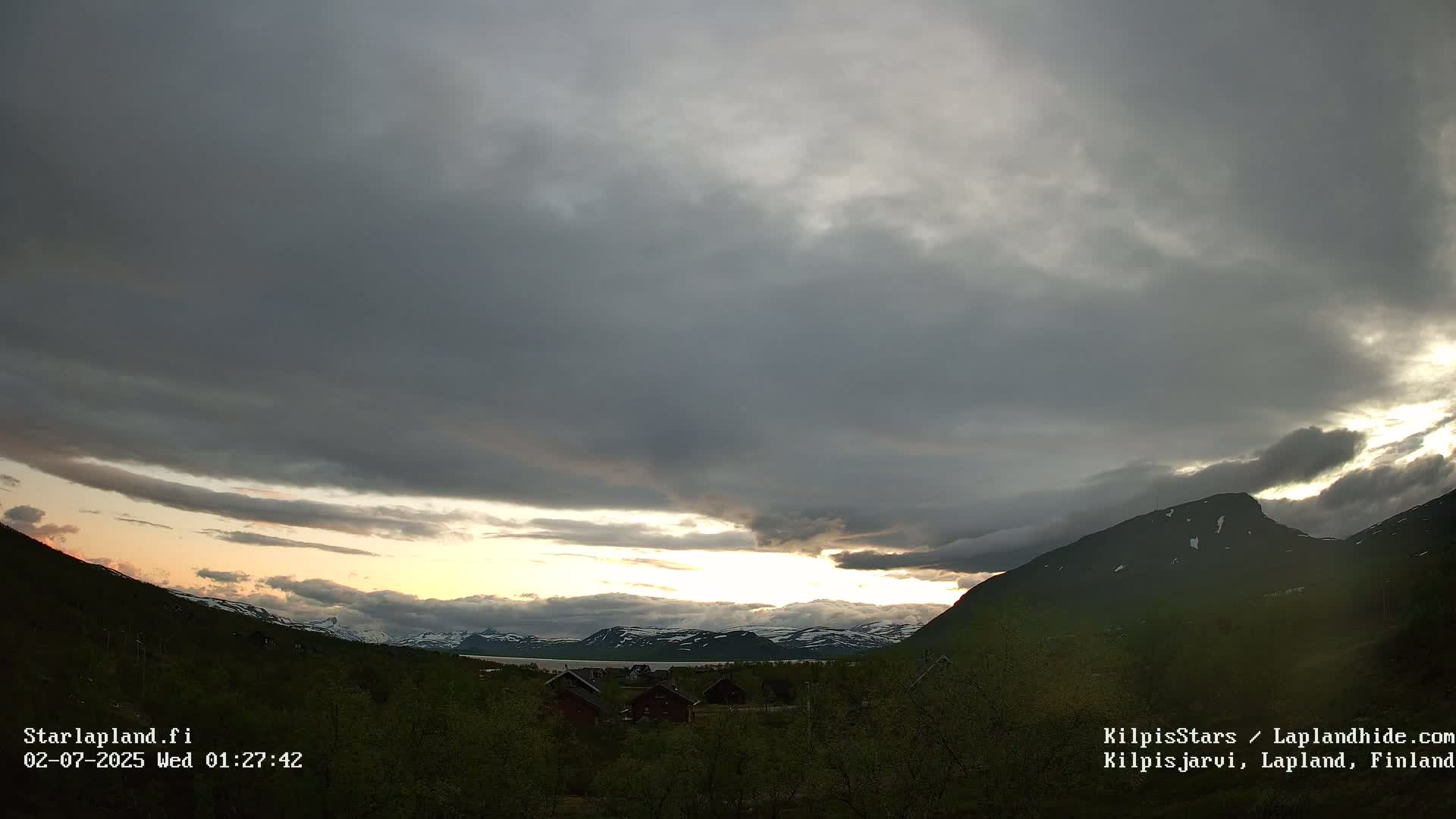 Kilpisjarvi Village , Northern Lights/Aurora Borealis Live Cam - Kilpisjärvi, Enontekiö, Lapland, Finland