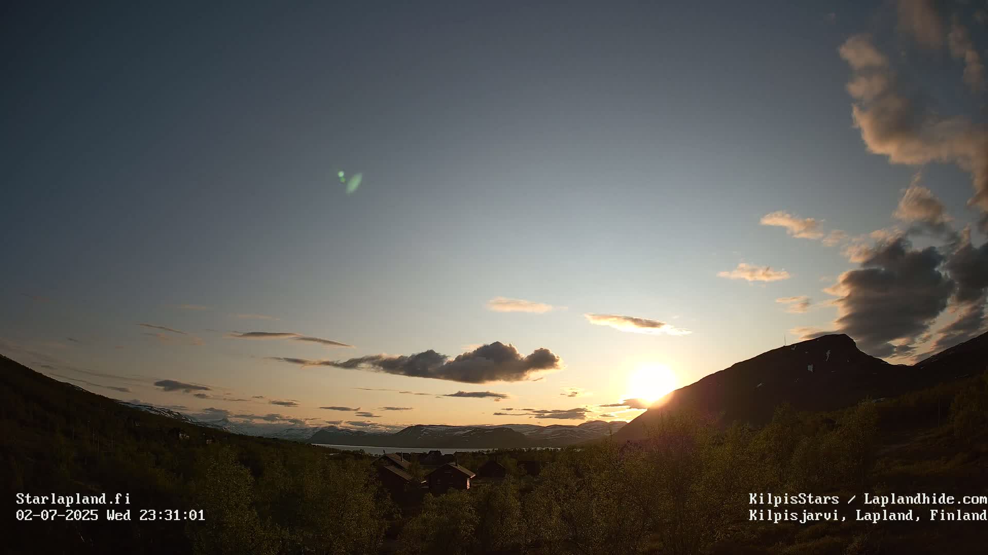 Kilpisjarvi Village , Northern Lights/Aurora Borealis Live Cam - Kilpisjärvi, Enontekiö, Lapland, Finland