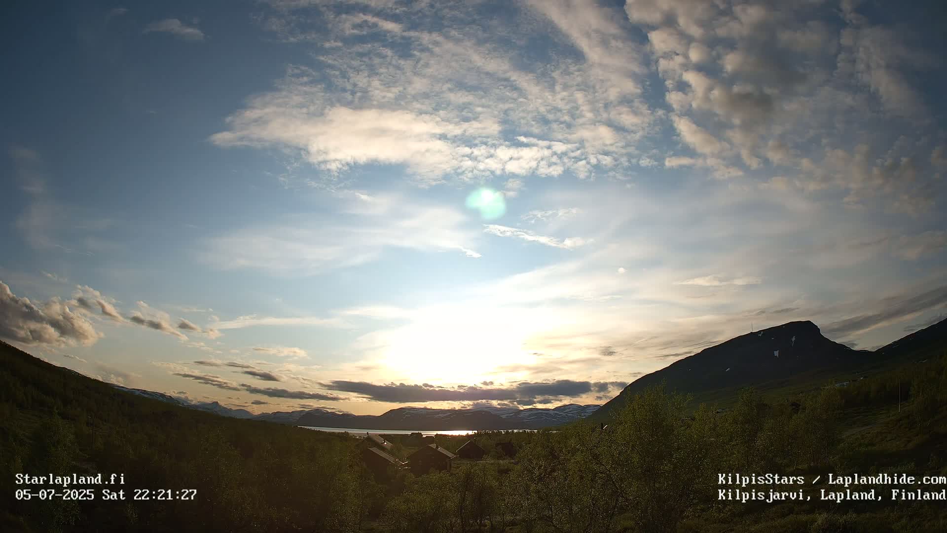 Kilpisjarvi Village , Northern Lights/Aurora Borealis Live Cam - Kilpisjärvi, Enontekiö, Lapland, Finland