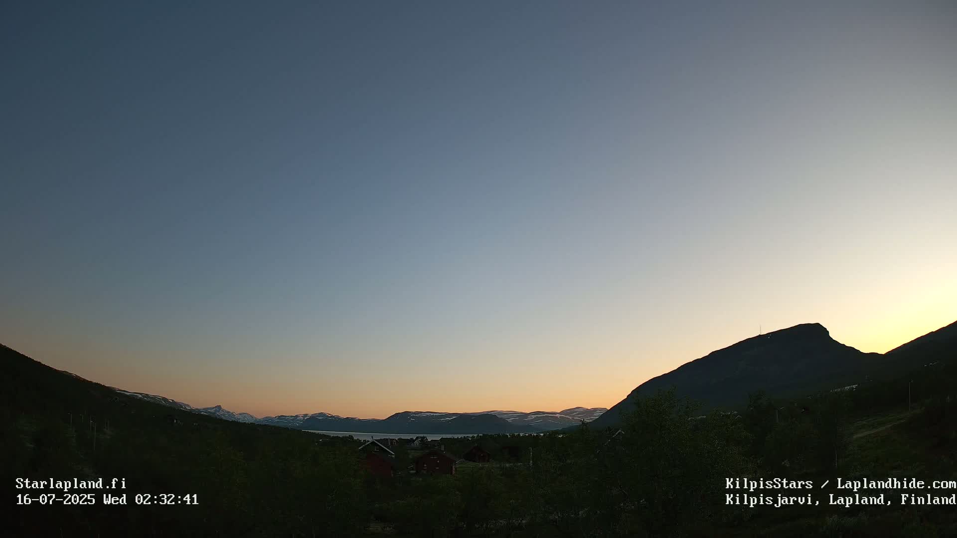Kilpisjarvi Village , Northern Lights/Aurora Borealis Live Cam - Kilpisjärvi, Enontekiö, Lapland, Finland
