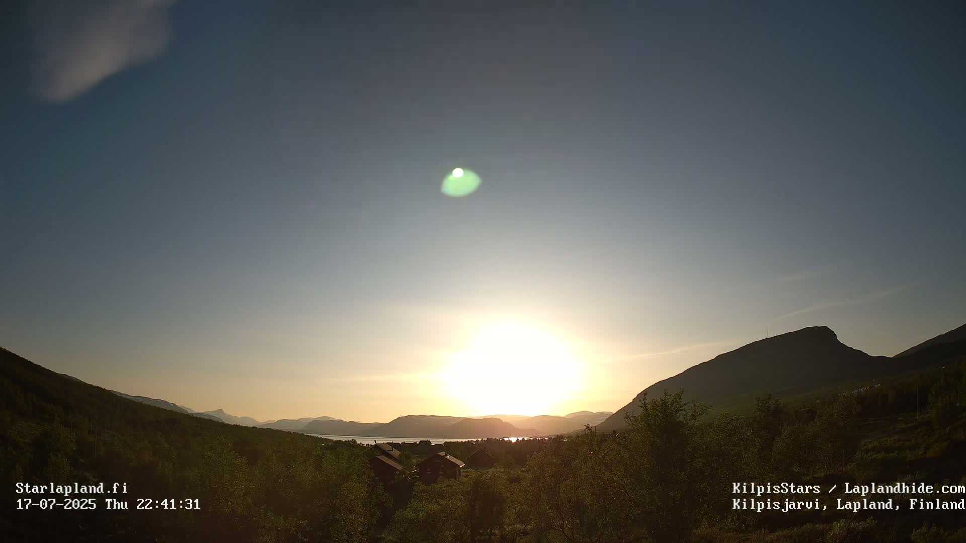 Kilpisjarvi Village , Northern Lights/Aurora Borealis Live Cam - Kilpisjärvi, Enontekiö, Lapland, Finland