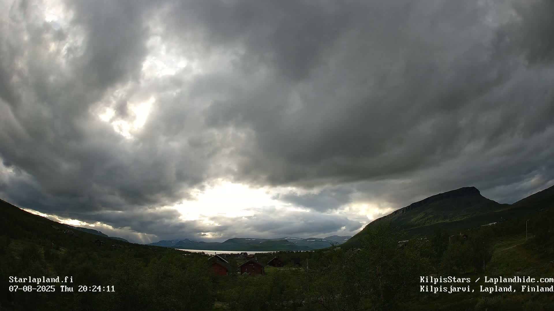 Kilpisjarvi Village , Northern Lights/Aurora Borealis Live Cam - Kilpisjärvi, Enontekiö, Lapland, Finland