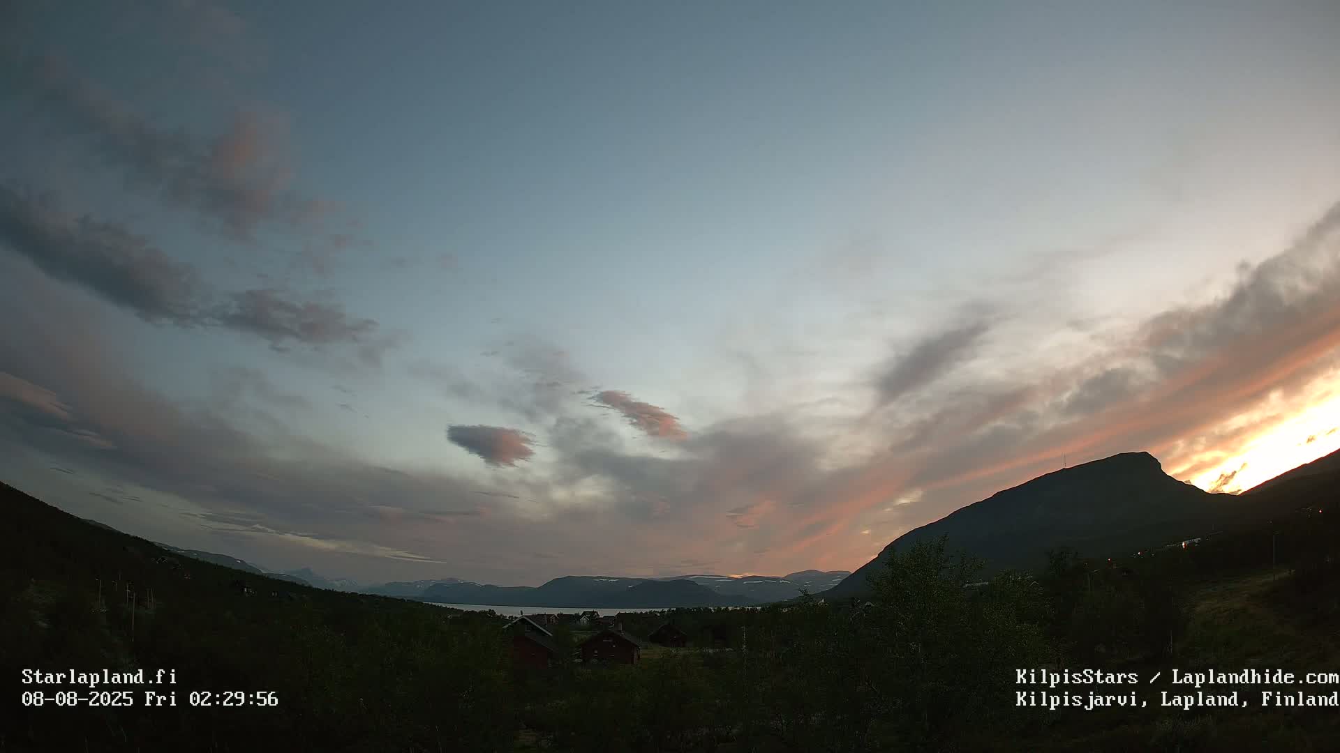 Kilpisjarvi Village , Northern Lights/Aurora Borealis Live Cam - Kilpisjärvi, Enontekiö, Lapland, Finland
