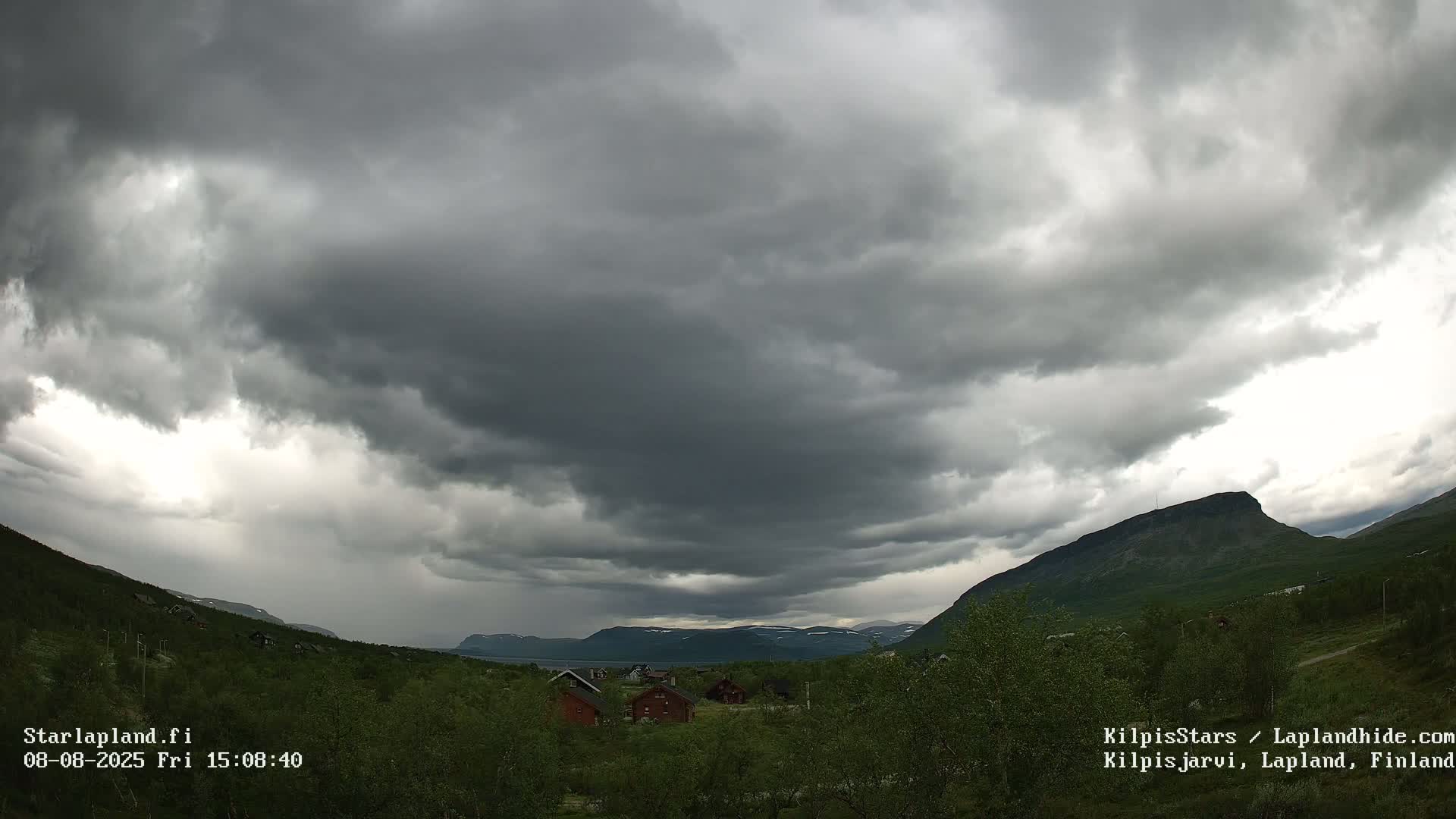 Kilpisjarvi Village , Northern Lights/Aurora Borealis Live Cam - Kilpisjärvi, Enontekiö, Lapland, Finland
