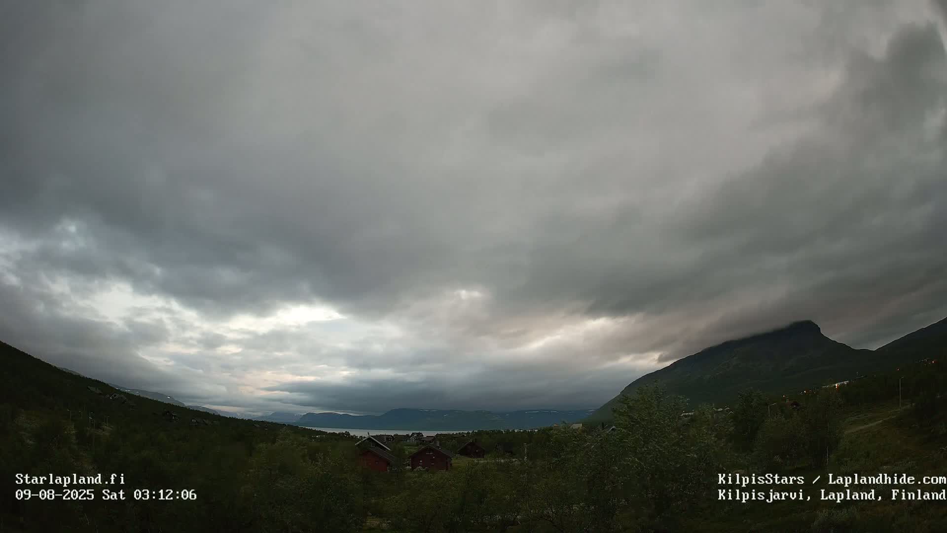 Kilpisjarvi Village , Northern Lights/Aurora Borealis Live Cam - Kilpisjärvi, Enontekiö, Lapland, Finland