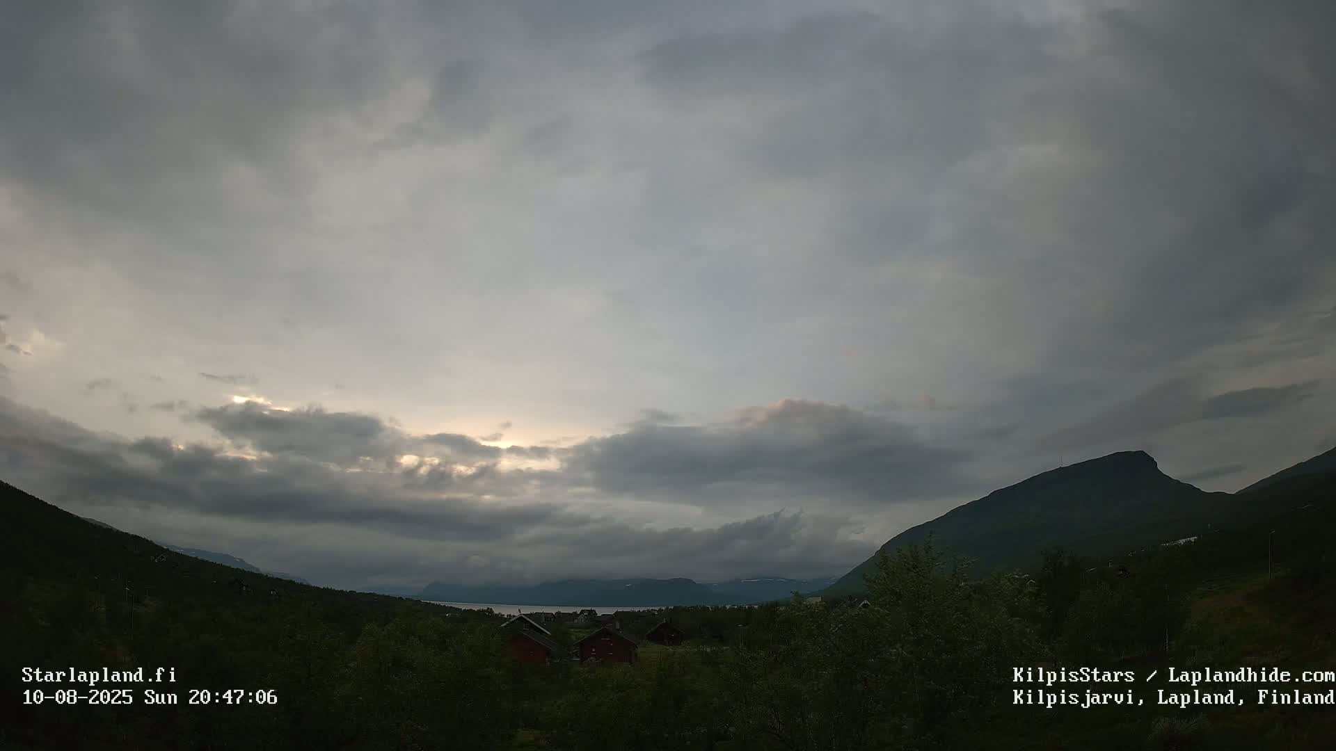 Kilpisjarvi Village , Northern Lights/Aurora Borealis Live Cam - Kilpisjärvi, Enontekiö, Lapland, Finland