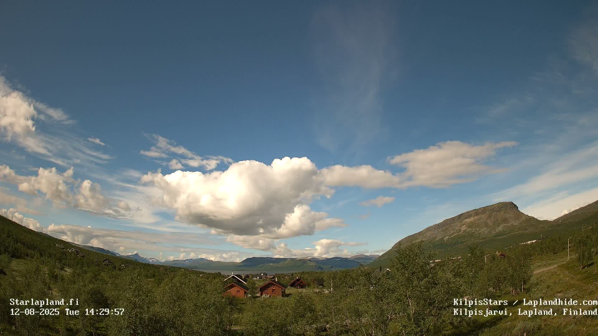Kilpisjarvi Village , Northern Lights/Aurora Borealis Live Cam - Kilpisjärvi, Enontekiö, Lapland, Finland