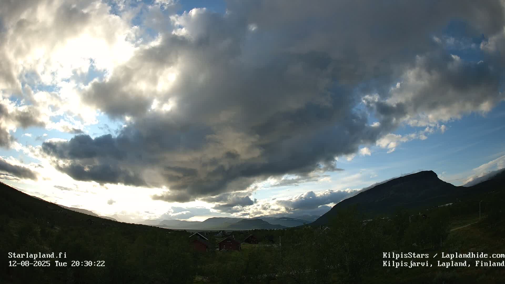 Kilpisjarvi Village , Northern Lights/Aurora Borealis Live Cam - Kilpisjärvi, Enontekiö, Lapland, Finland