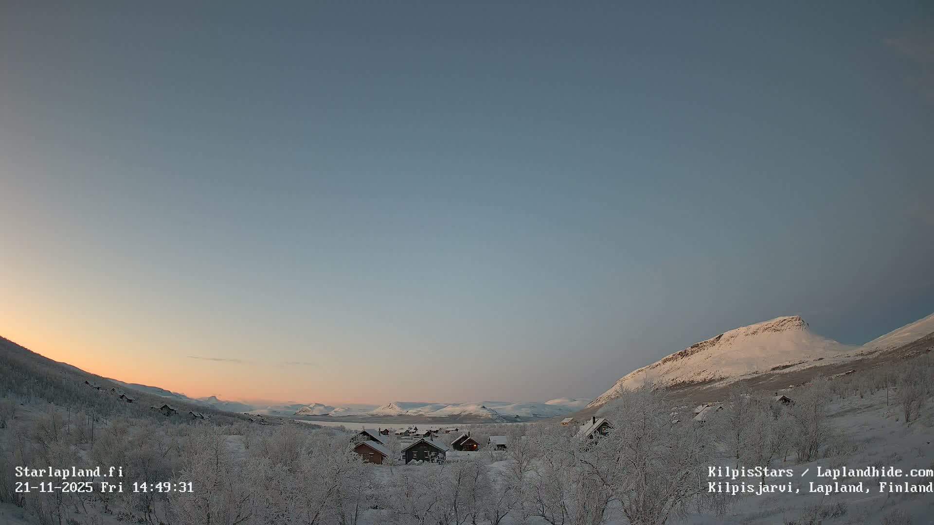 Kilpisjarvi Village , Northern Lights/Aurora Borealis Live Cam - Kilpisjärvi, Enontekiö, Lapland, Finland
