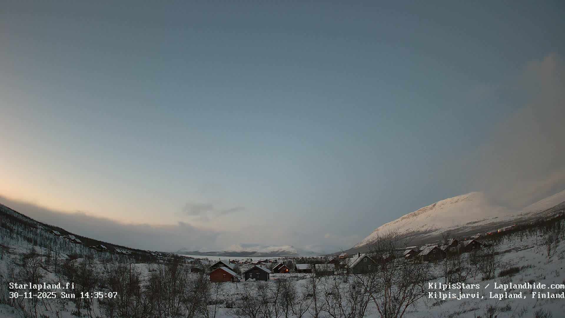 Kilpisjarvi Village , Northern Lights/Aurora Borealis Live Cam - Kilpisjärvi, Enontekiö, Lapland, Finland