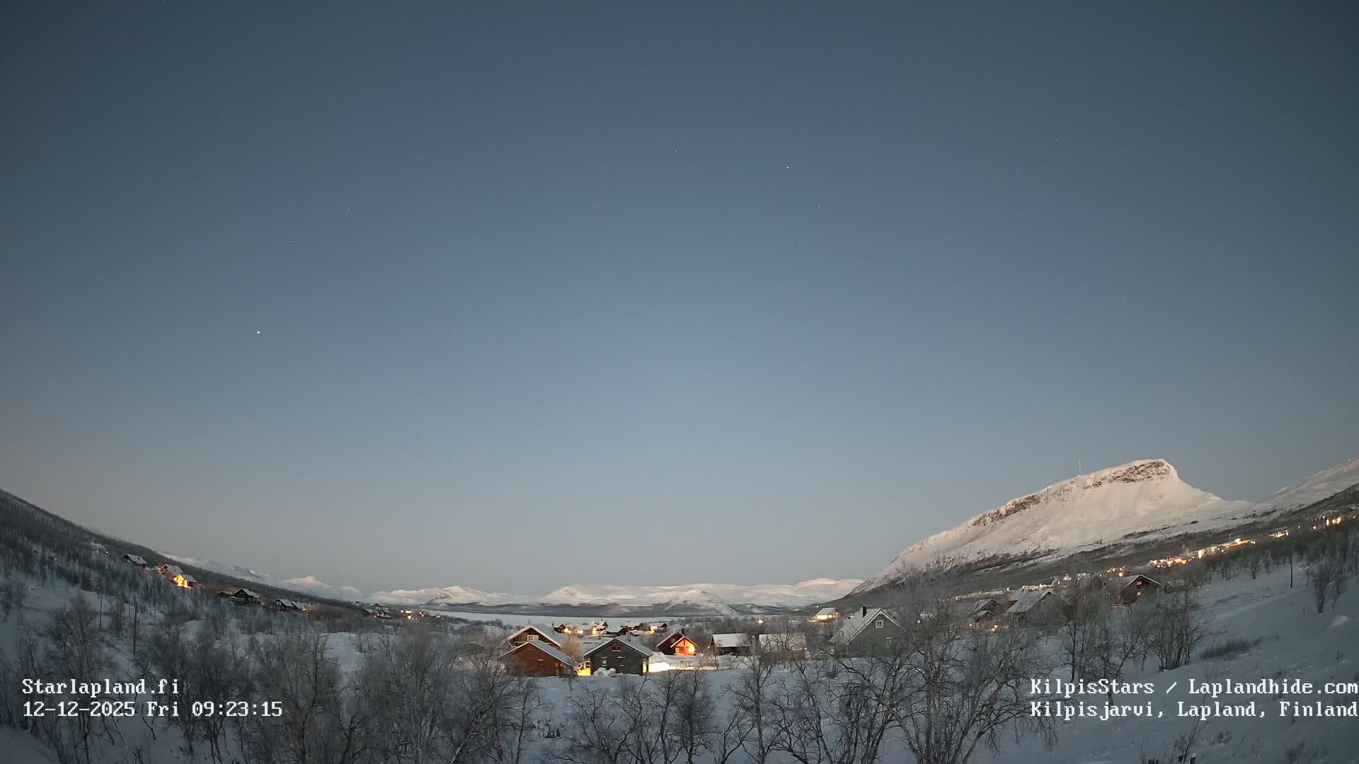 Kilpisjarvi Village , Northern Lights/Aurora Borealis Live Cam - Kilpisjärvi, Enontekiö, Lapland, Finland