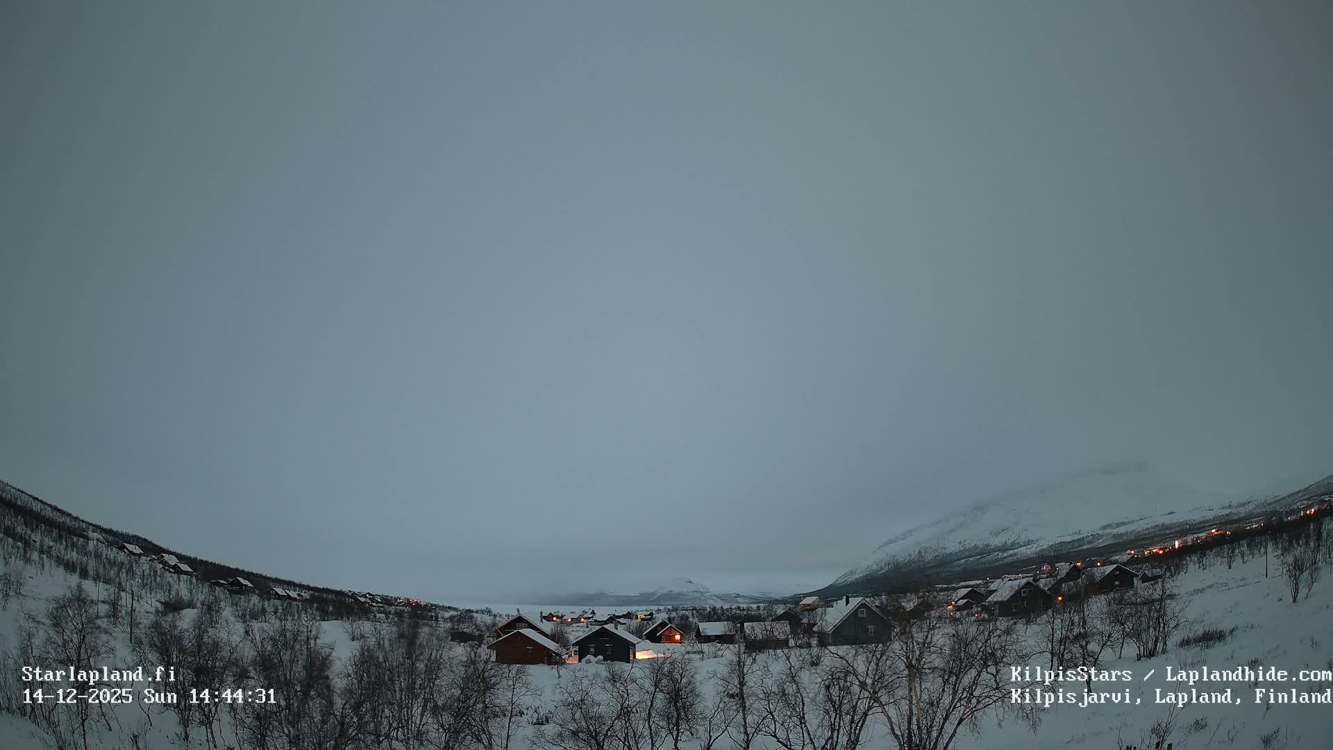 Kilpisjarvi Village , Northern Lights/Aurora Borealis Live Cam - Kilpisjärvi, Enontekiö, Lapland, Finland