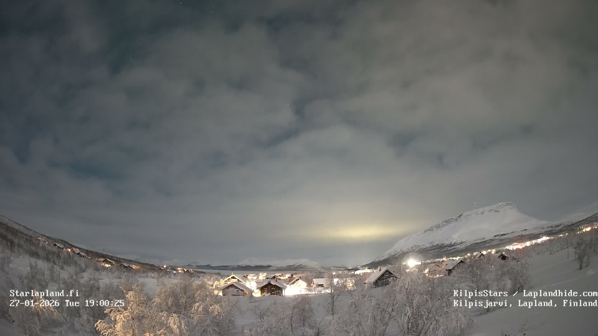 Kilpisjarvi Village , Northern Lights/Aurora Borealis Live Cam - Kilpisjärvi, Enontekiö, Lapland, Finland