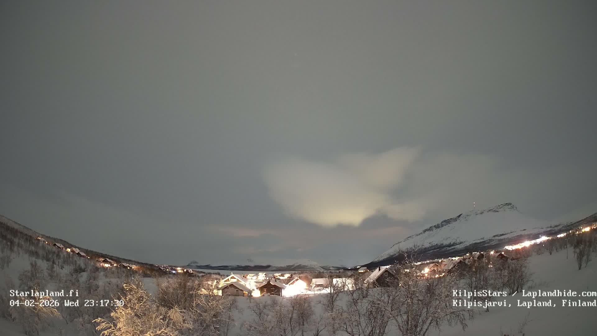Kilpisjarvi Village , Northern Lights/Aurora Borealis Live Cam - Kilpisjärvi, Enontekiö, Lapland, Finland