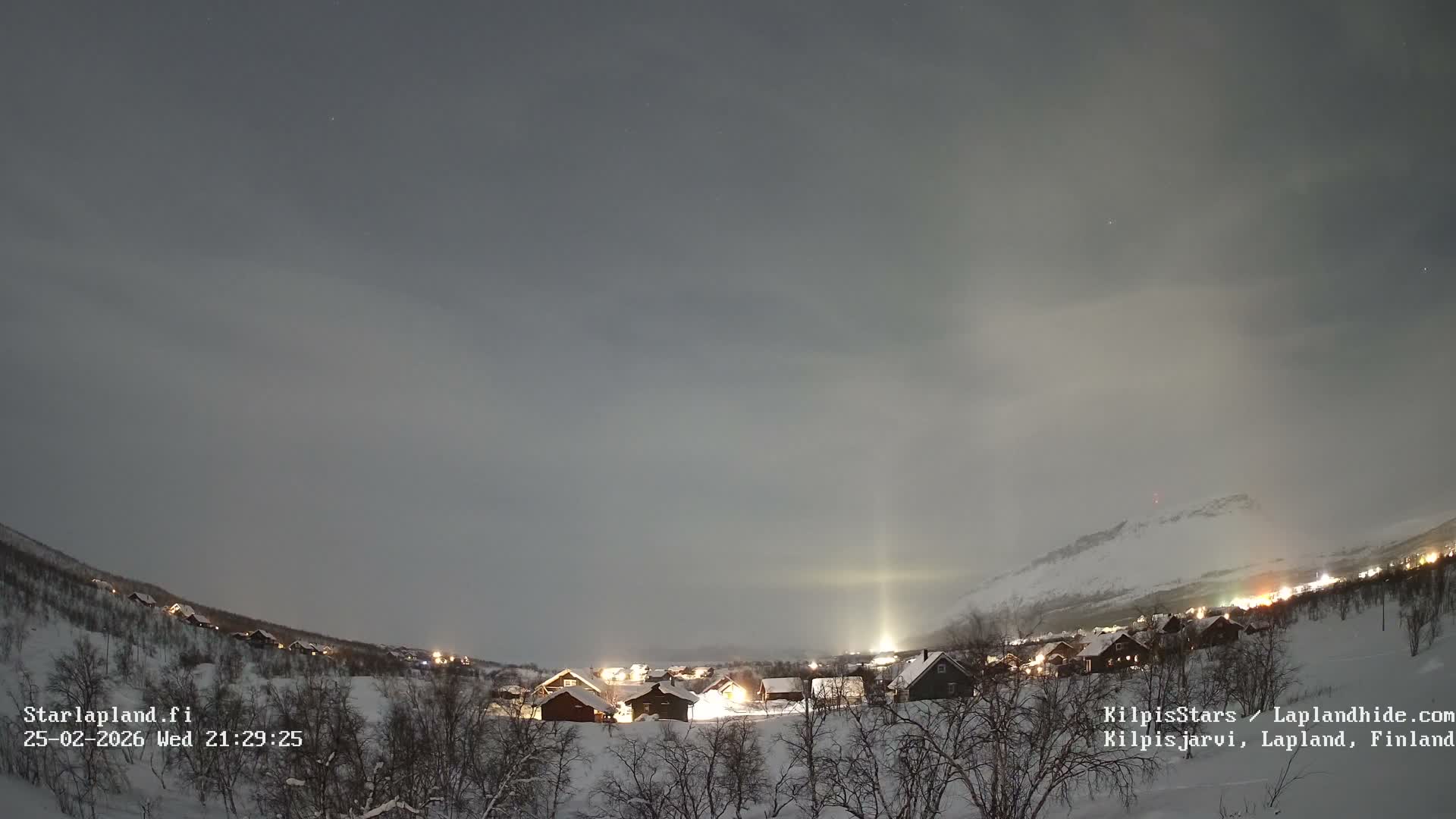 Kilpisjarvi Village , Northern Lights/Aurora Borealis Live Cam - Kilpisjärvi, Enontekiö, Lapland, Finland