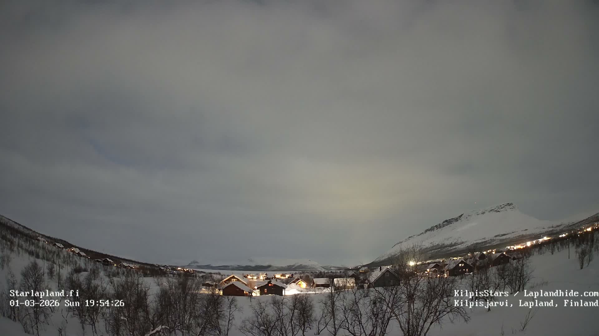 Kilpisjarvi Village , Northern Lights/Aurora Borealis Live Cam - Kilpisjärvi, Enontekiö, Lapland, Finland