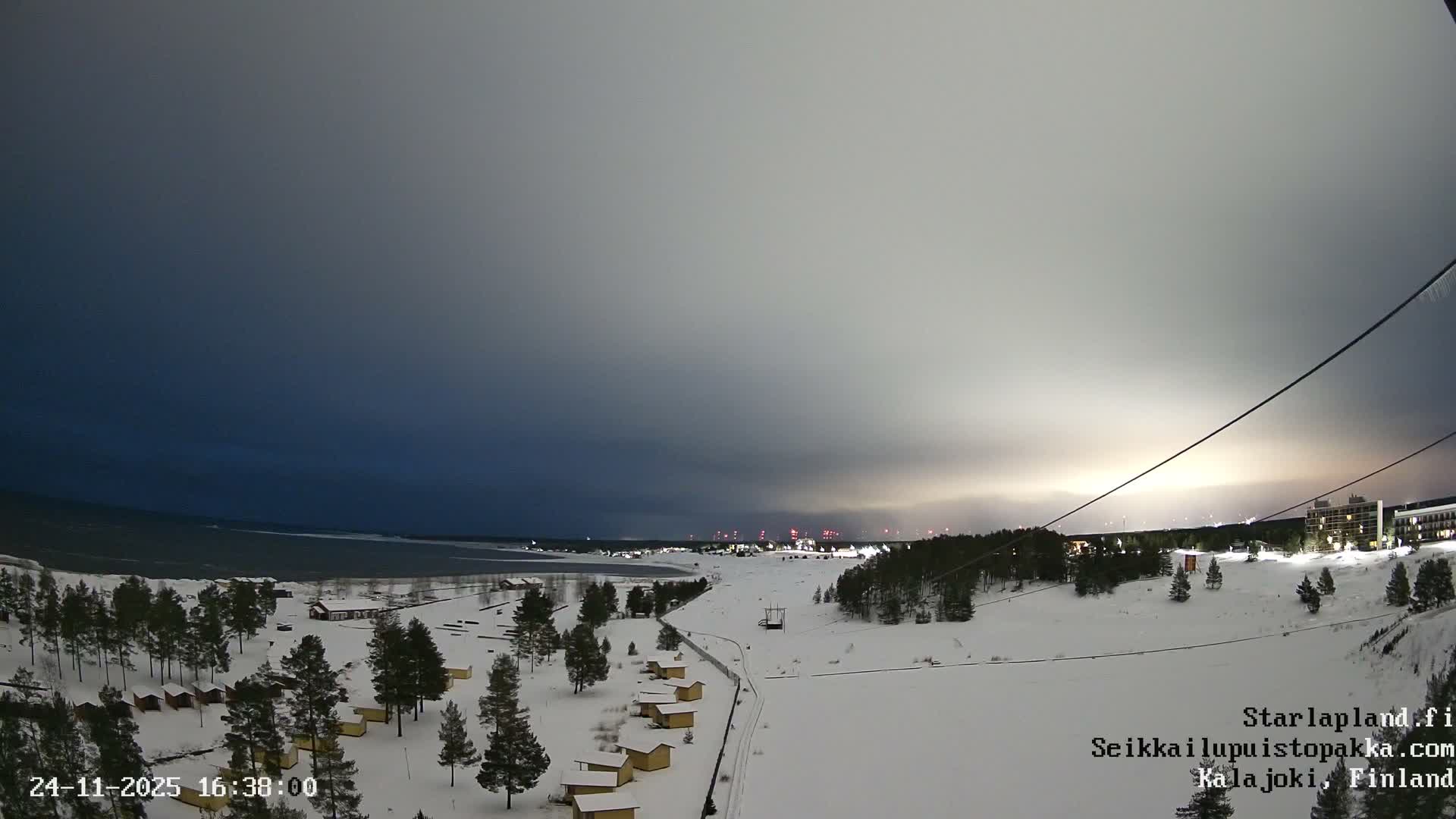 Adventure Park Pakka, Kalajoki, Aurora Boreails/Northern Lights  Live Cam - Kalajoki, Ylivieska, North Ostrobothnia, Finland