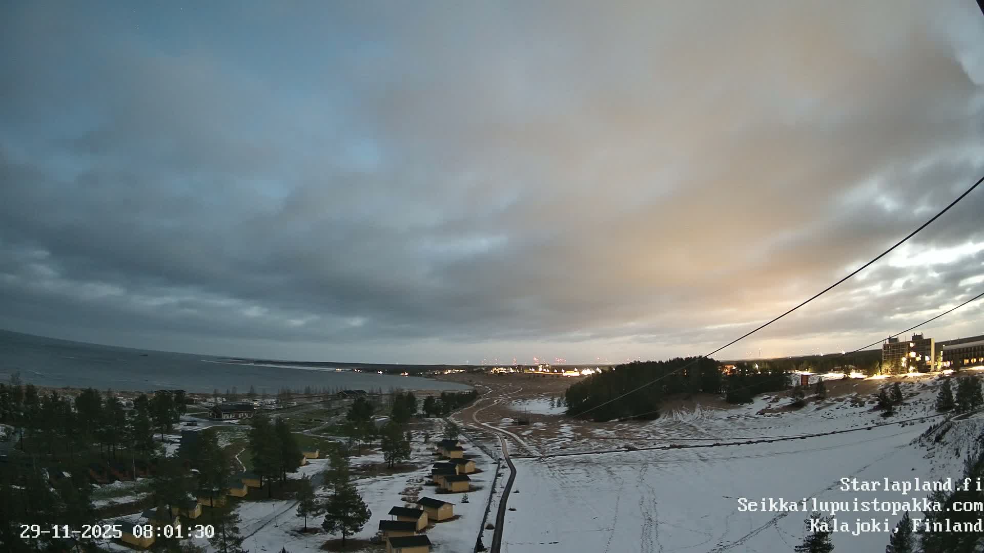 Adventure Park Pakka, Kalajoki, Aurora Boreails/Northern Lights  Live Cam - Kalajoki, Ylivieska, North Ostrobothnia, Finland