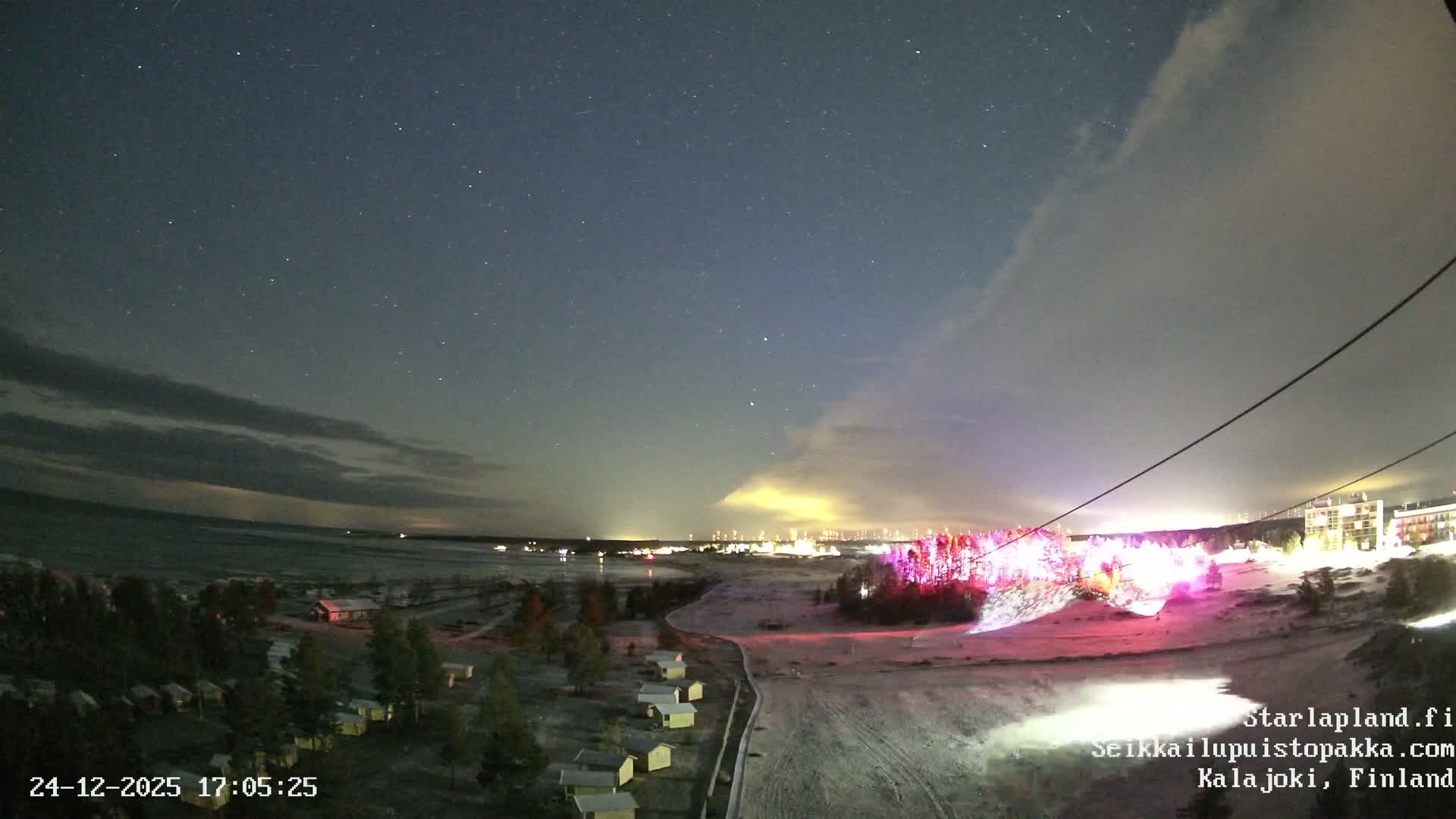 Adventure Park Pakka, Kalajoki, Aurora Boreails/Northern Lights  Live Cam - Kalajoki, Ylivieska, North Ostrobothnia, Finland