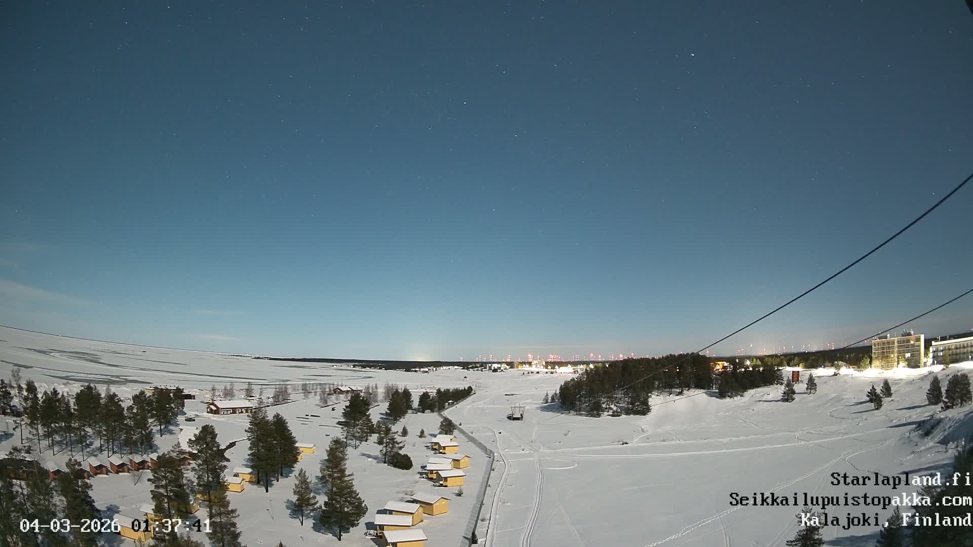 Adventure Park Pakka, Kalajoki, Aurora Boreails/Northern Lights  Live Cam - Kalajoki, Ylivieska, North Ostrobothnia, Finland