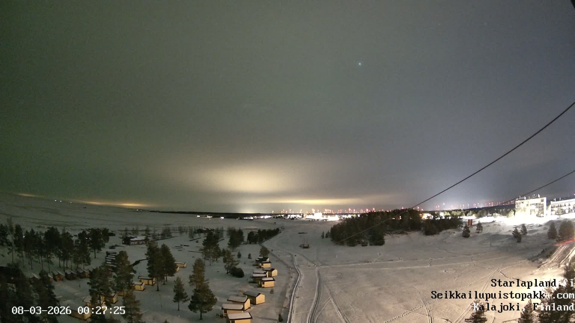 Adventure Park Pakka, Kalajoki, Aurora Boreails/Northern Lights  Live Cam - Kalajoki, Ylivieska, North Ostrobothnia, Finland
