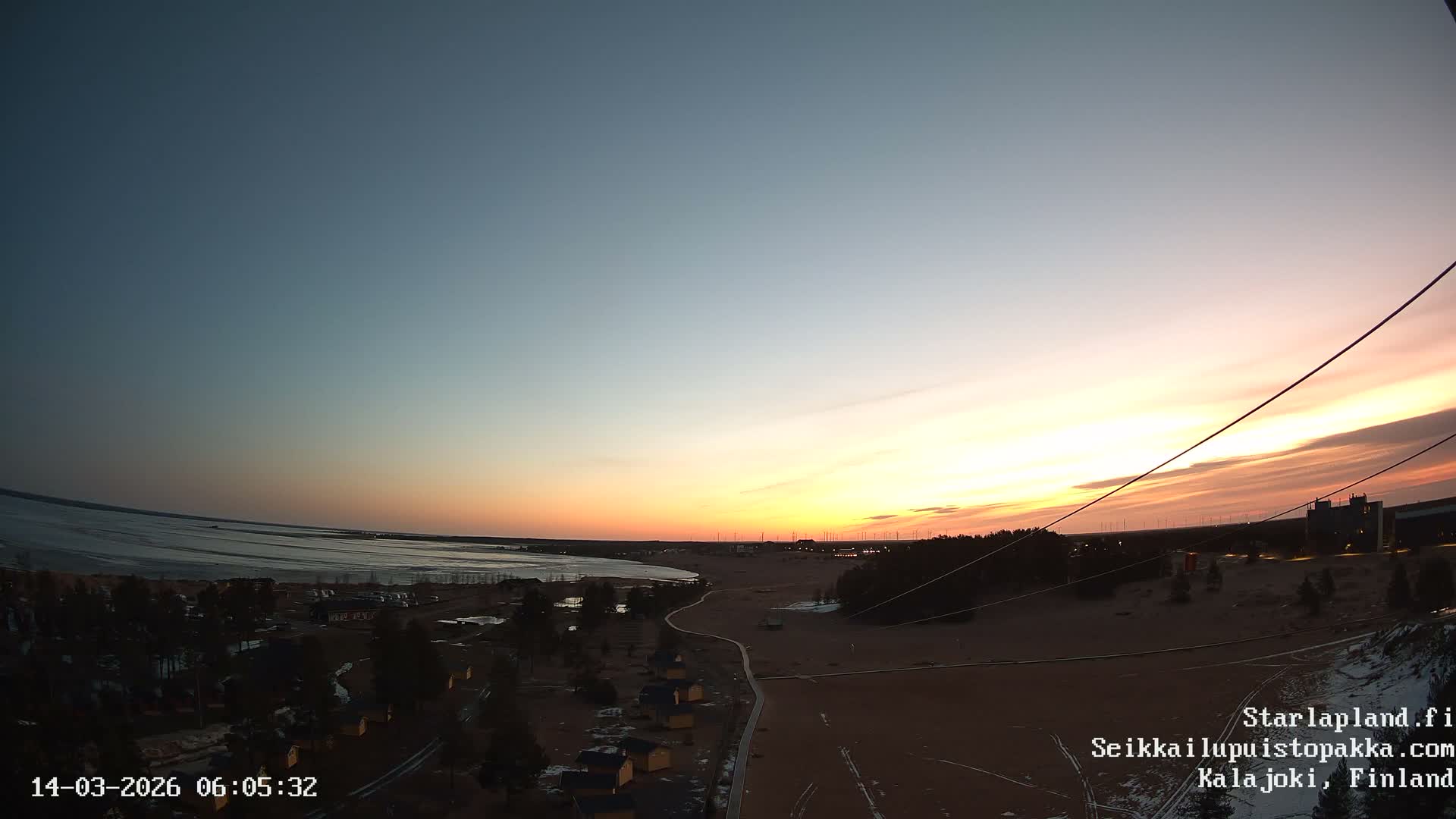 Adventure Park Pakka, Kalajoki, Aurora Boreails/Northern Lights  Live Cam - Kalajoki, Ylivieska, North Ostrobothnia, Finland