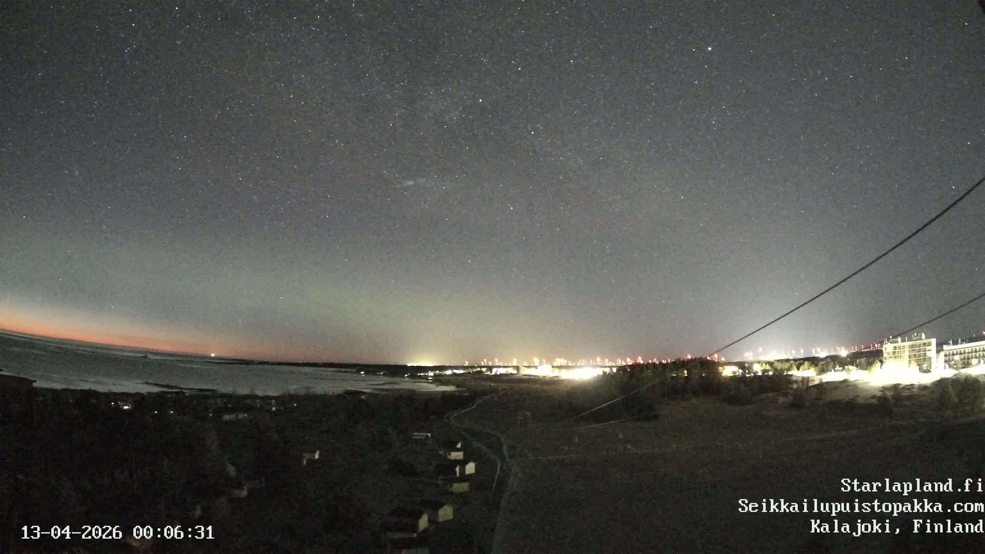 Adventure Park Pakka, Kalajoki, Aurora Boreails/Northern Lights  Live Cam - Kalajoki, Ylivieska, North Ostrobothnia, Finland