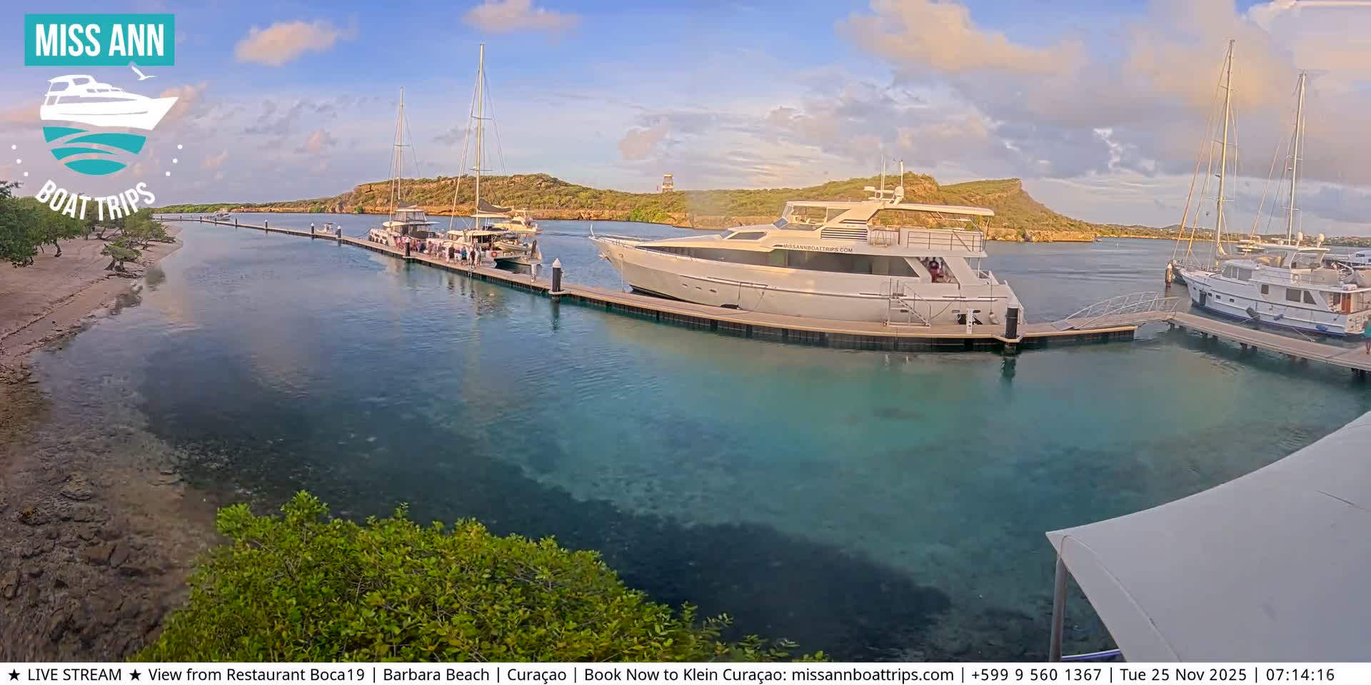 Carribean, Klein Curaçao Beach Mermaid Boat Trips Live Cam - Klein Island, Curacao, Netherland