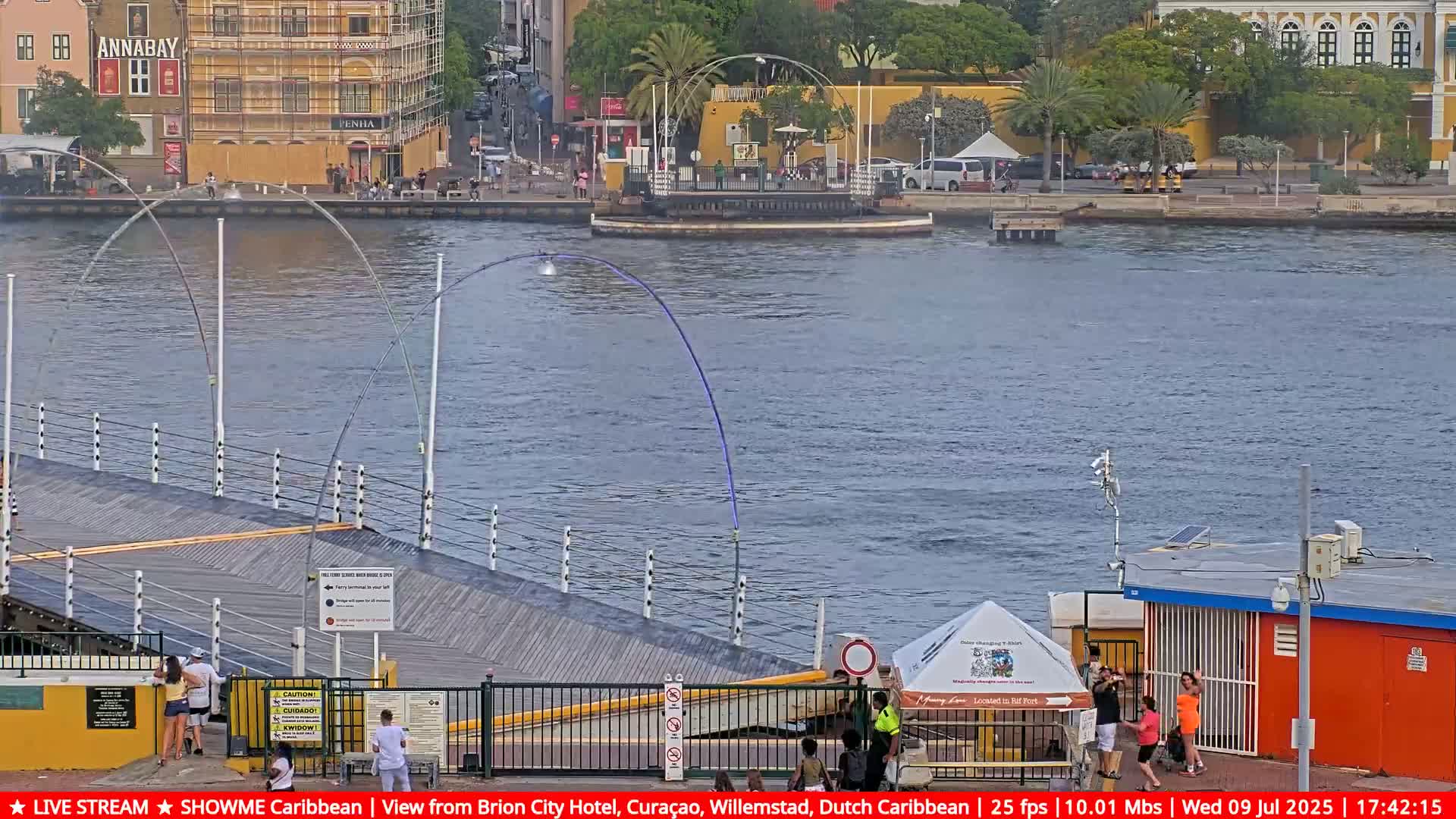 Willemstad City & The  Old Swinging  Bridge/ Queen Emma Bridge Live Cam -  Willemstad, Curacao, Netherland