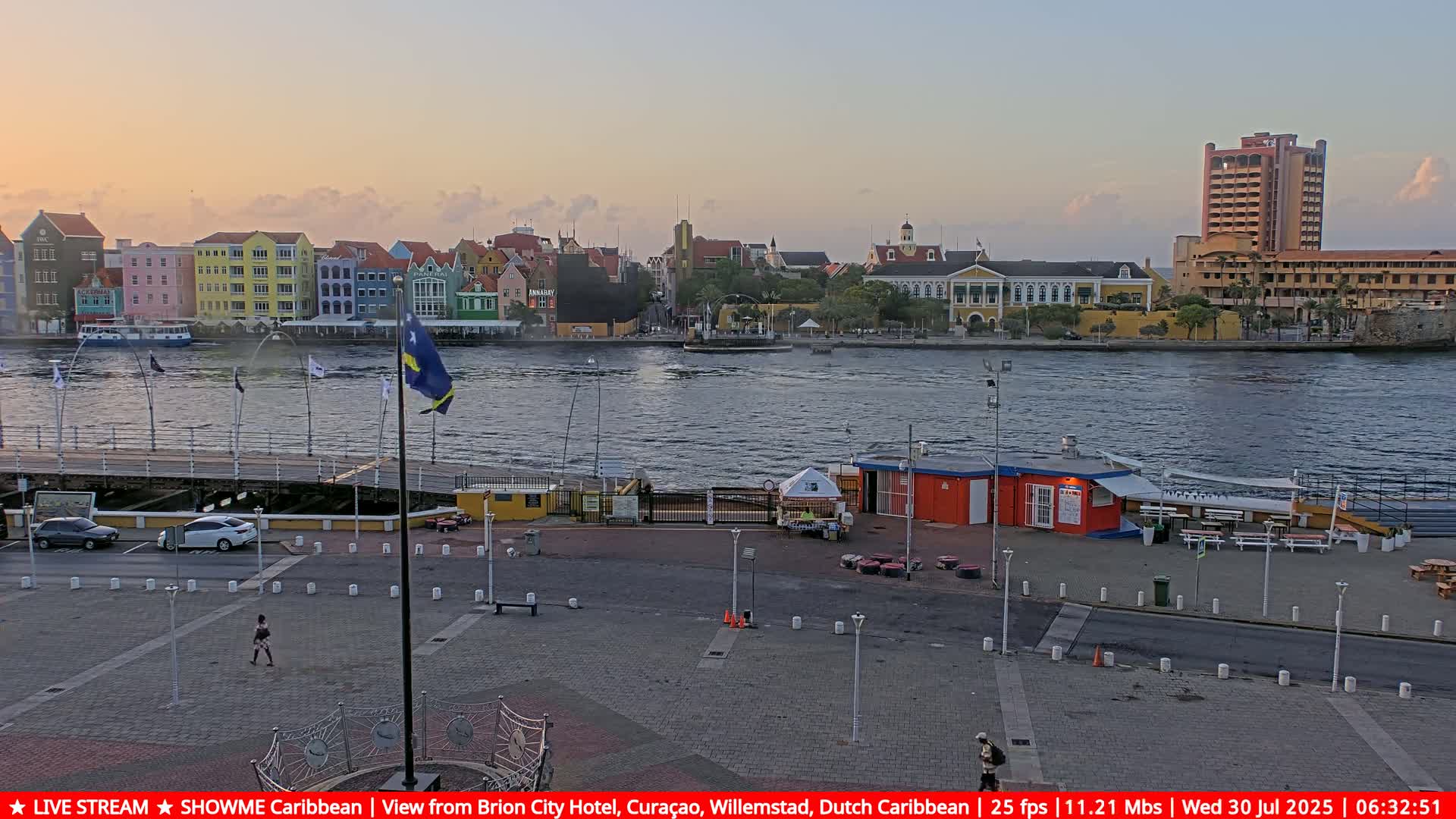 Willemstad City & The  Old Swinging  Bridge/ Queen Emma Bridge Live Cam -  Willemstad, Curacao, Netherland