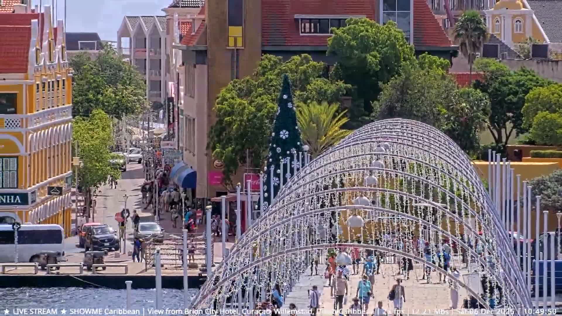 Willemstad City & The  Old Swinging  Bridge/ Queen Emma Bridge Live Cam -  Willemstad, Curacao, Netherland