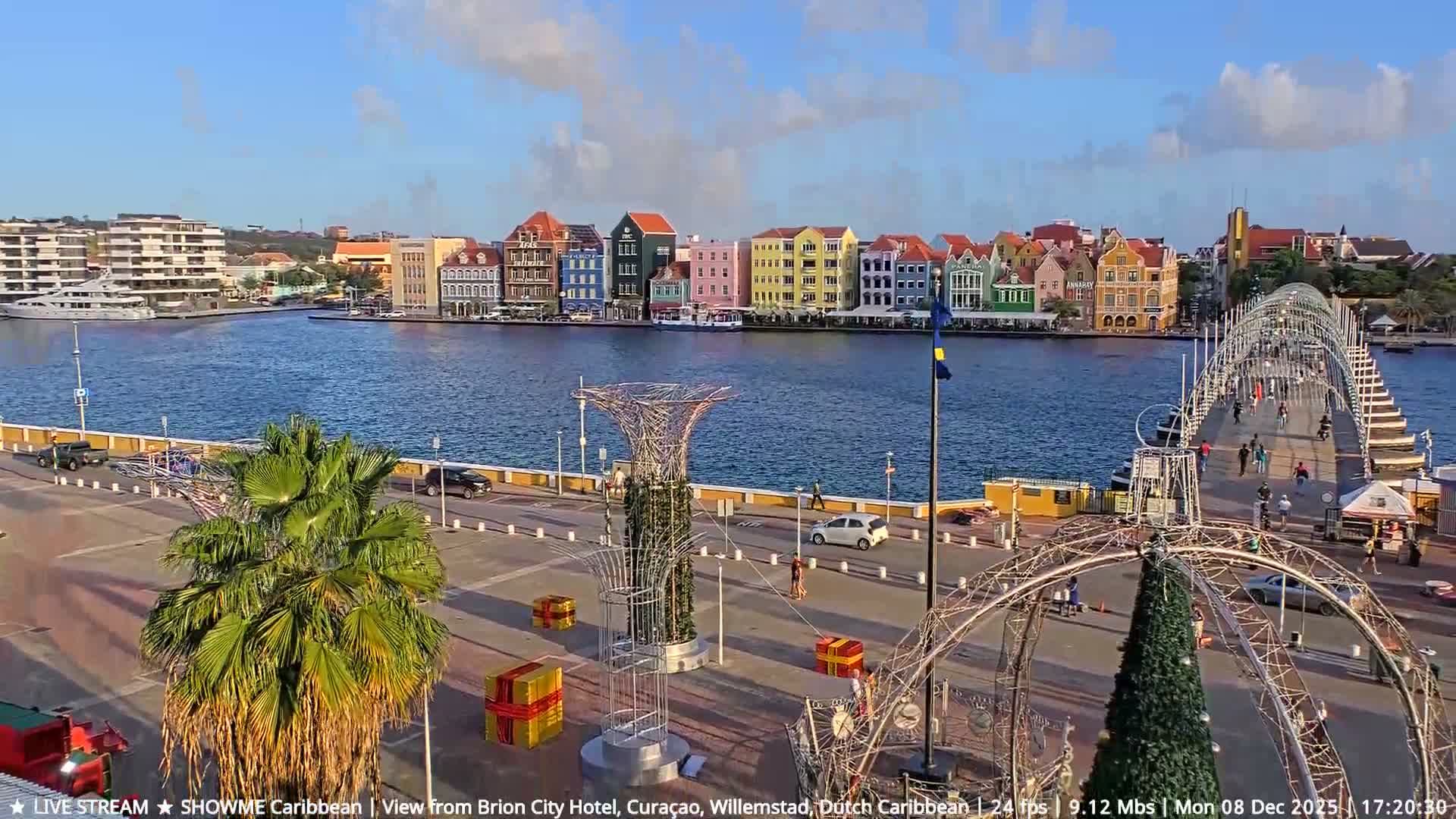 Willemstad City & The  Old Swinging  Bridge/ Queen Emma Bridge Live Cam -  Willemstad, Curacao, Netherland