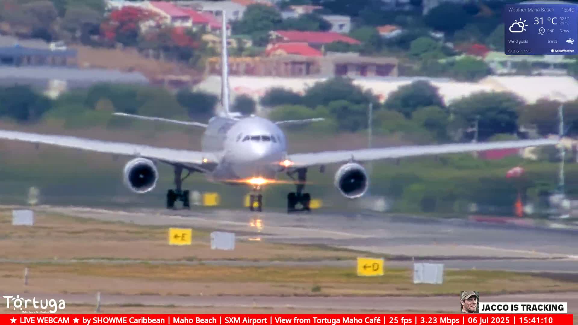 Carribean , Sint Maarten Princess Juliana International Airport SXM/TNCM & Maho Beach Live Cam - Simpson Bay, Sint Maarten, Netherland