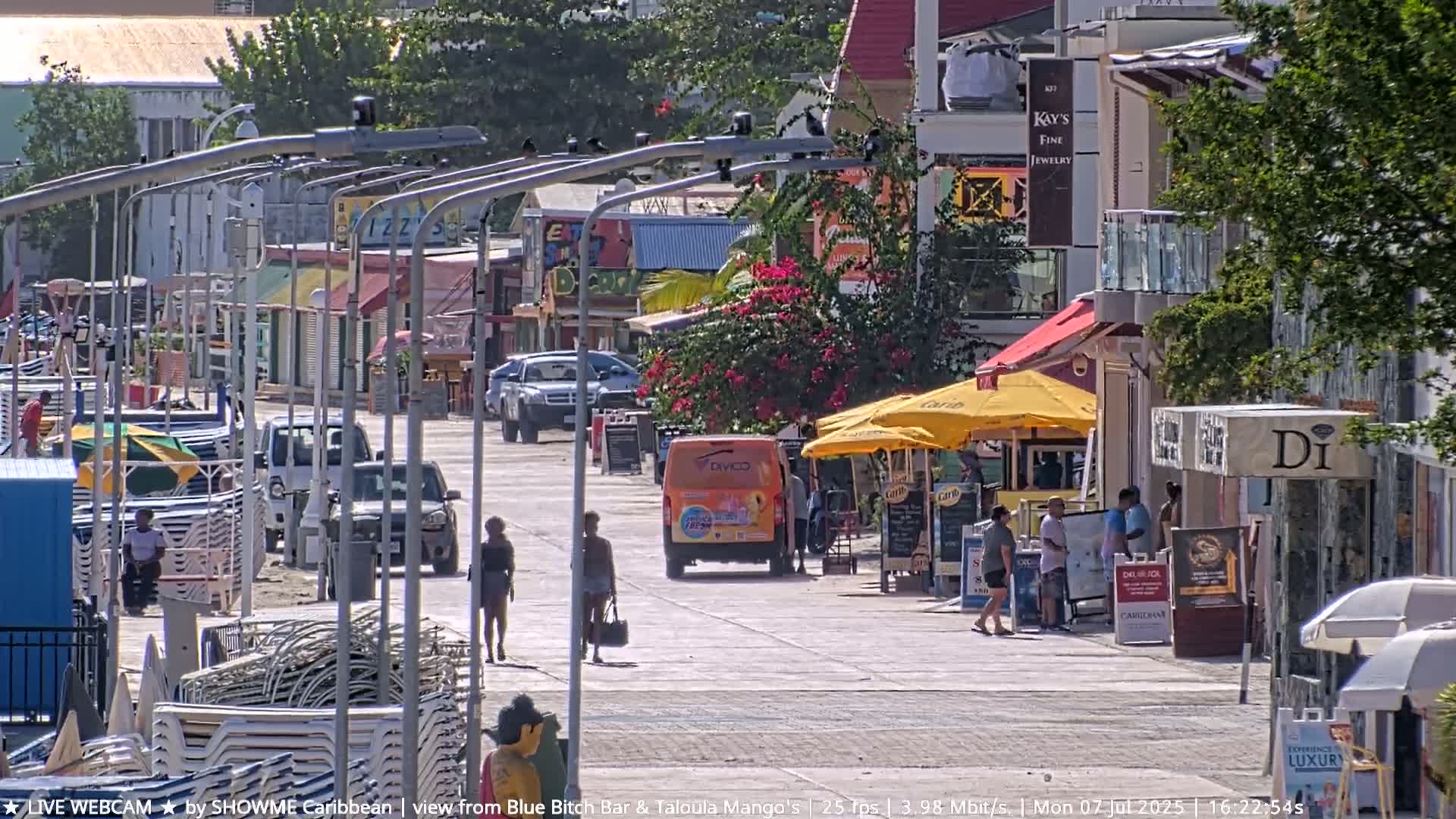 Carribean , Sint Maarten Great Bay Beach & Boardwalk  Live Cam - Philipsburg , Sint Maarten, Netherland