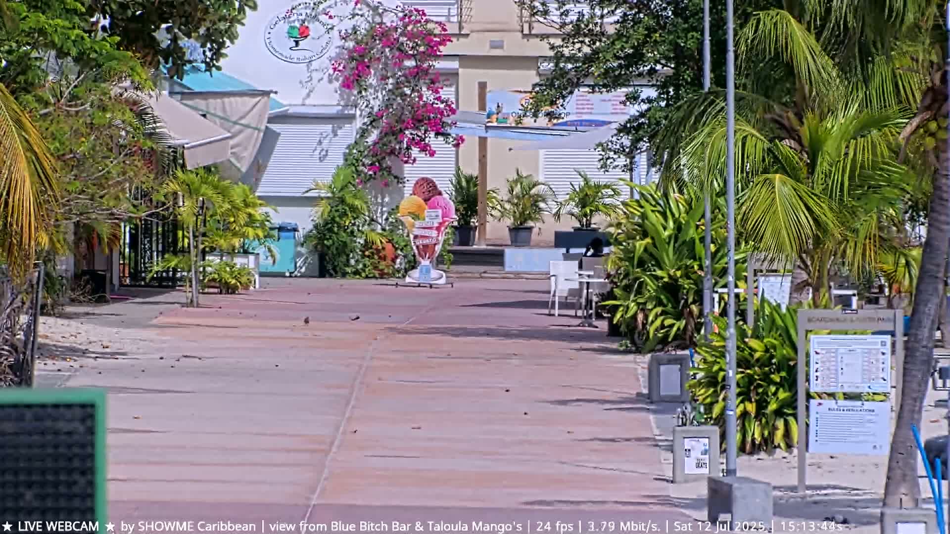 Carribean , Sint Maarten Great Bay Beach & Boardwalk  Live Cam - Philipsburg , Sint Maarten, Netherland
