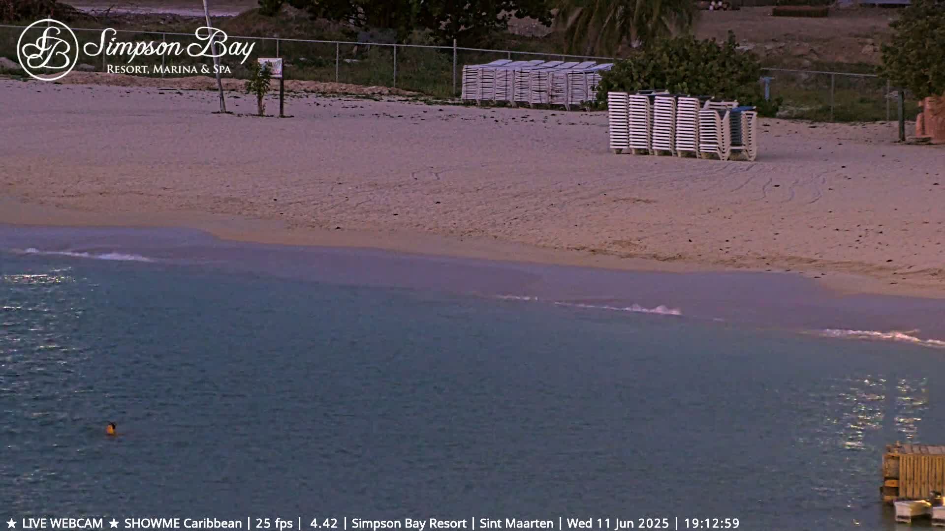 Carribean , Sint Maarten Kim Sha Beach Live Cam - Simpson Bay, Sint Maarten, Netherland
