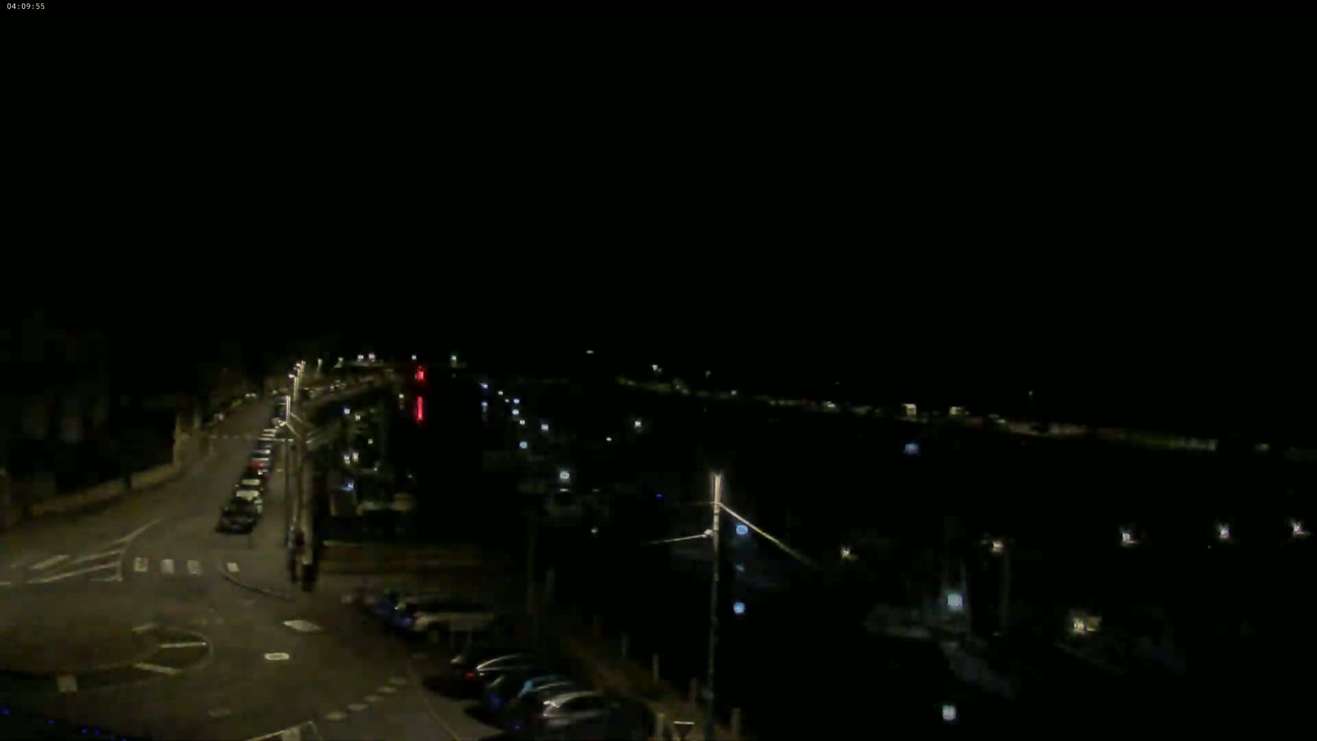 Binic Village & Marine / Plage de la Banche Beach Live Cam - Binic,  Saint-Brieuc, Cotes-d'Armor, Bretagne, France