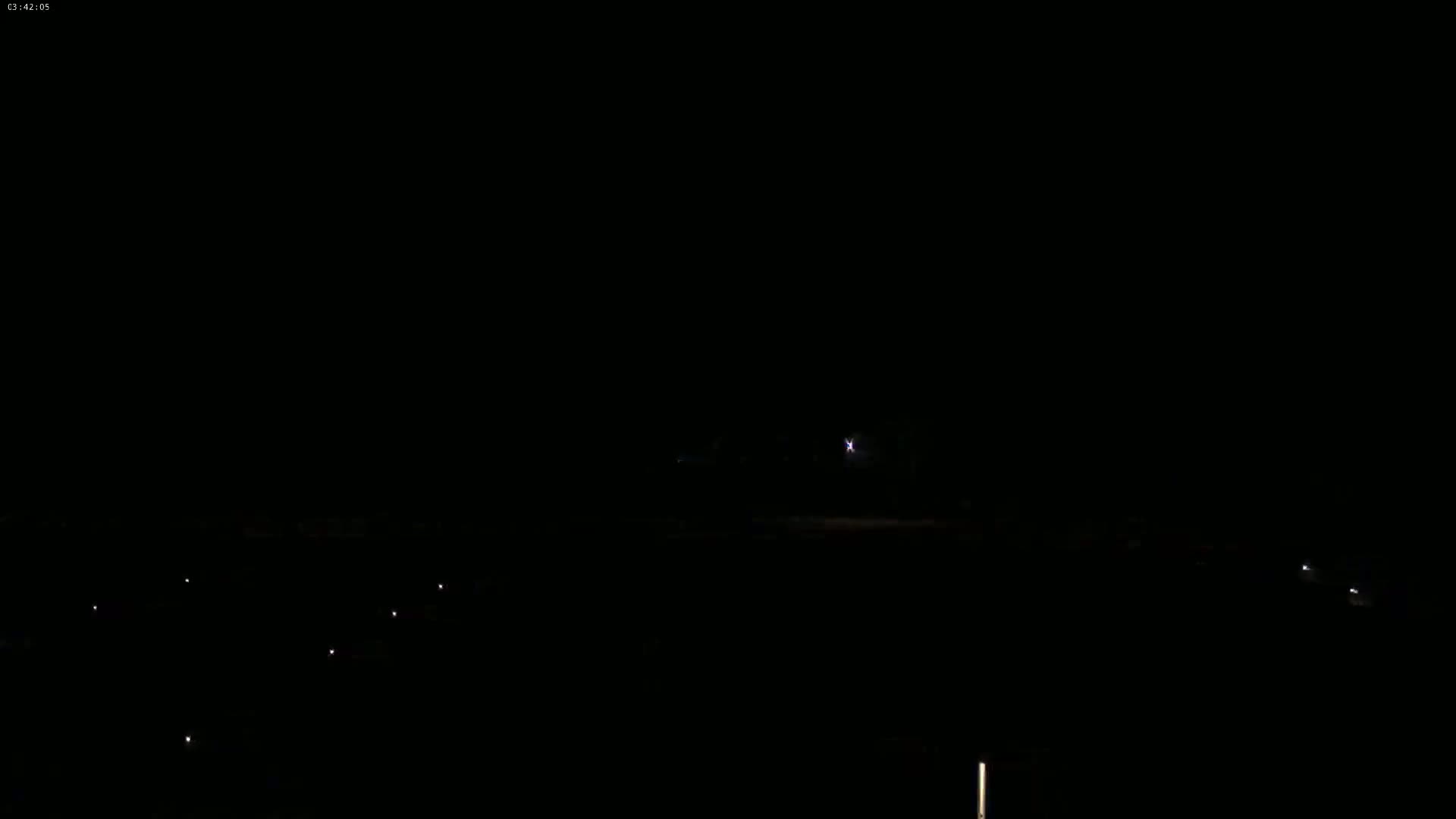 Binic Village & Marine / Plage de la Banche Beach Live Cam - Binic,  Saint-Brieuc, Cotes-d'Armor, Bretagne, France