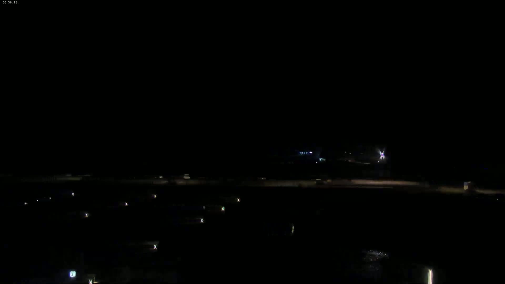 Binic Village & Marine / Plage de la Banche Beach Live Cam - Binic,  Saint-Brieuc, Cotes-d'Armor, Bretagne, France