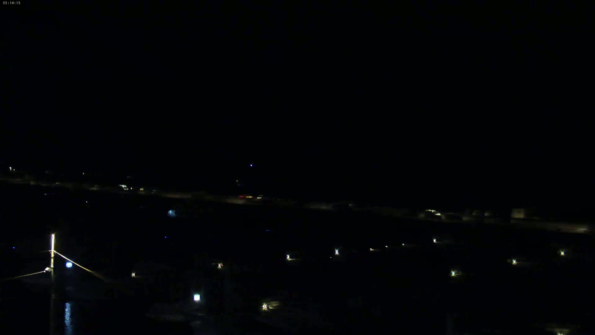 Binic Village & Marine / Plage de la Banche Beach Live Cam - Binic,  Saint-Brieuc, Cotes-d'Armor, Bretagne, France