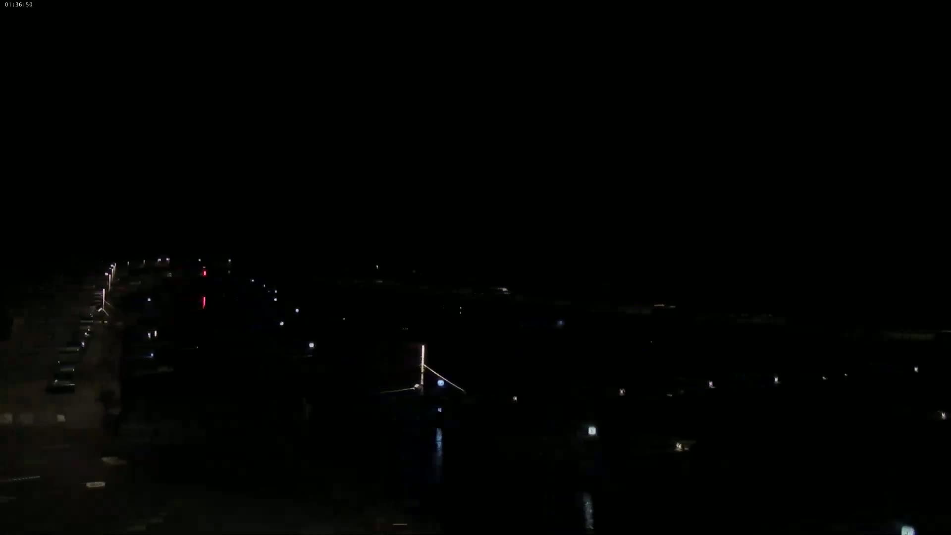 Binic Village & Marine / Plage de la Banche Beach Live Cam - Binic,  Saint-Brieuc, Cotes-d'Armor, Bretagne, France