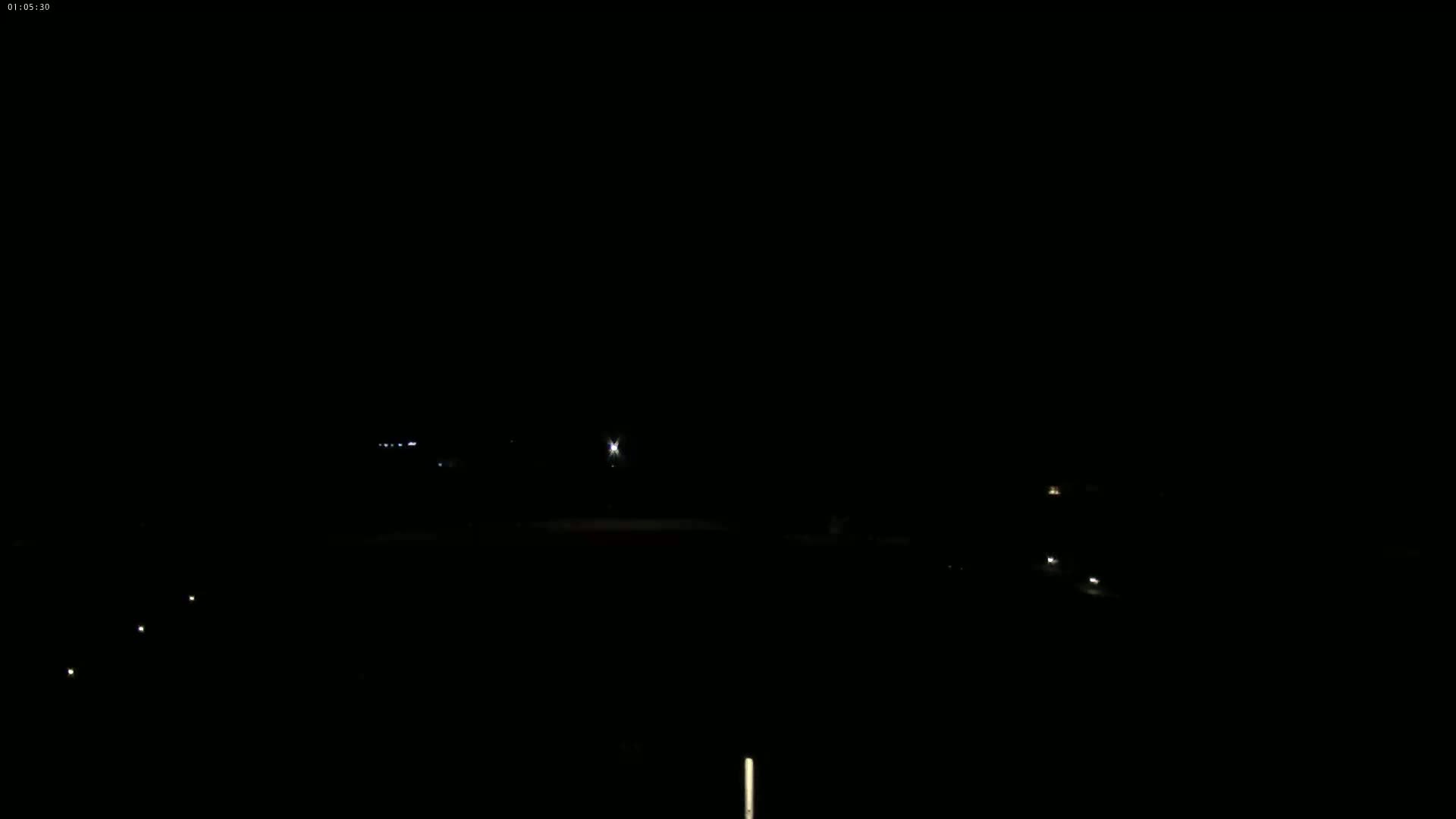 Binic Village & Marine / Plage de la Banche Beach Live Cam - Binic,  Saint-Brieuc, Cotes-d'Armor, Bretagne, France