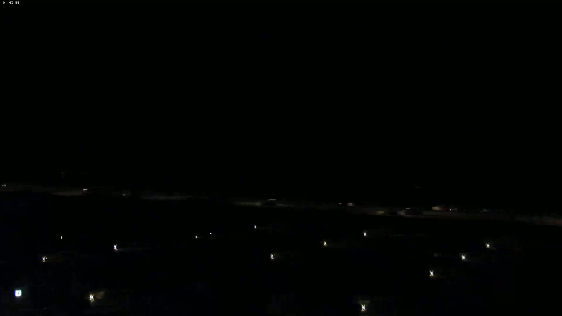 Binic Village & Marine / Plage de la Banche Beach Live Cam - Binic,  Saint-Brieuc, Cotes-d'Armor, Bretagne, France