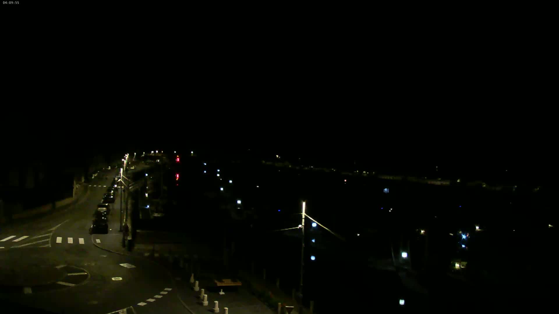 Binic Village & Marine / Plage de la Banche Beach Live Cam - Binic,  Saint-Brieuc, Cotes-d'Armor, Bretagne, France