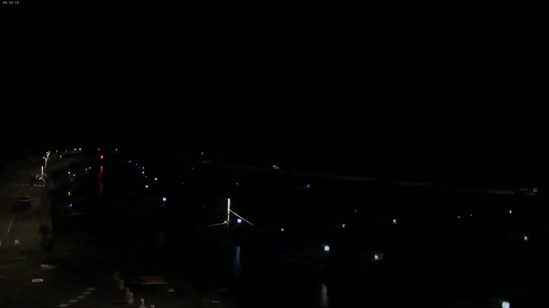 Binic Village & Marine / Plage de la Banche Beach Live Cam - Binic,  Saint-Brieuc, Cotes-d'Armor, Bretagne, France