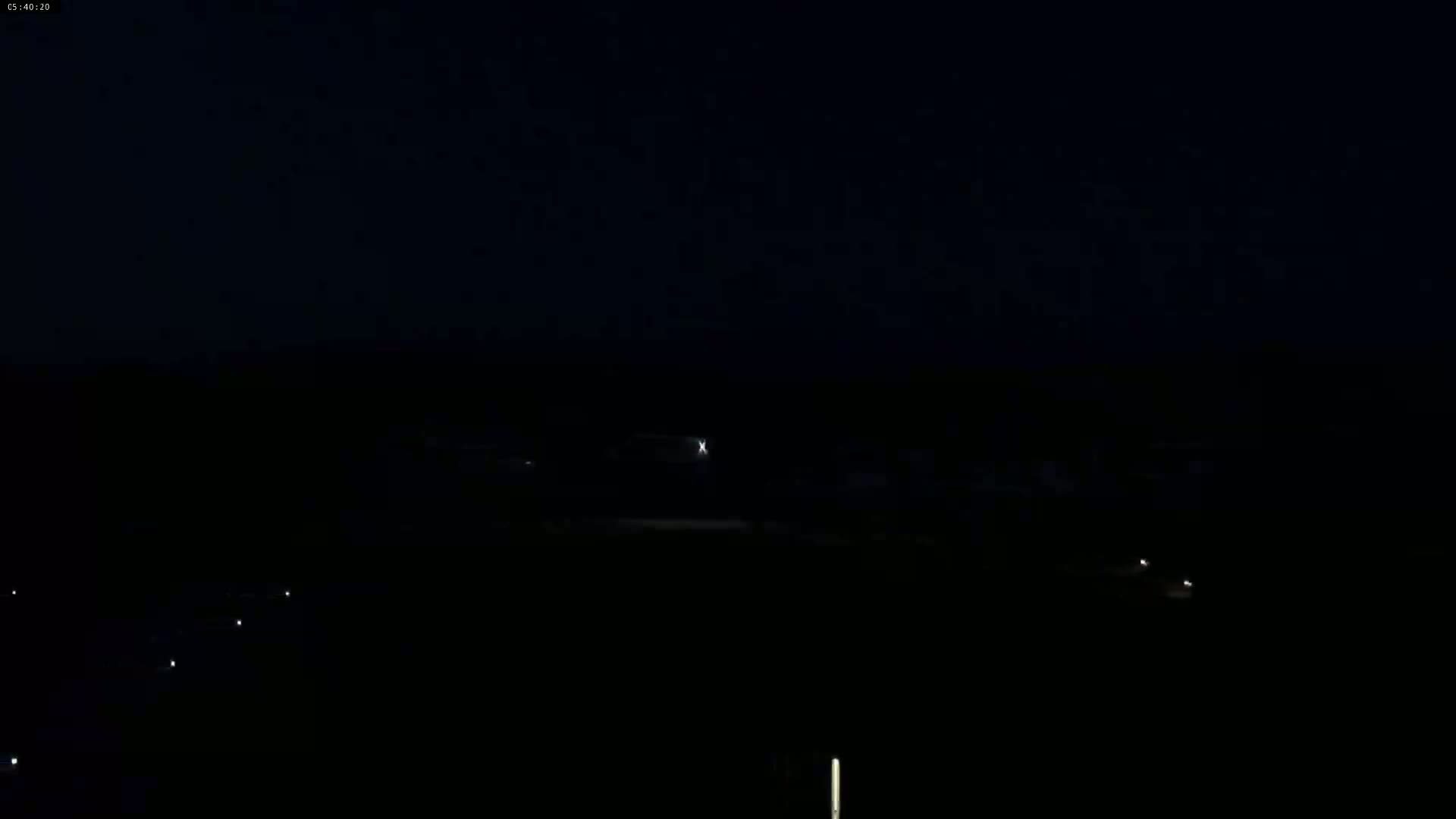 Binic Village & Marine / Plage de la Banche Beach Live Cam - Binic,  Saint-Brieuc, Cotes-d'Armor, Bretagne, France