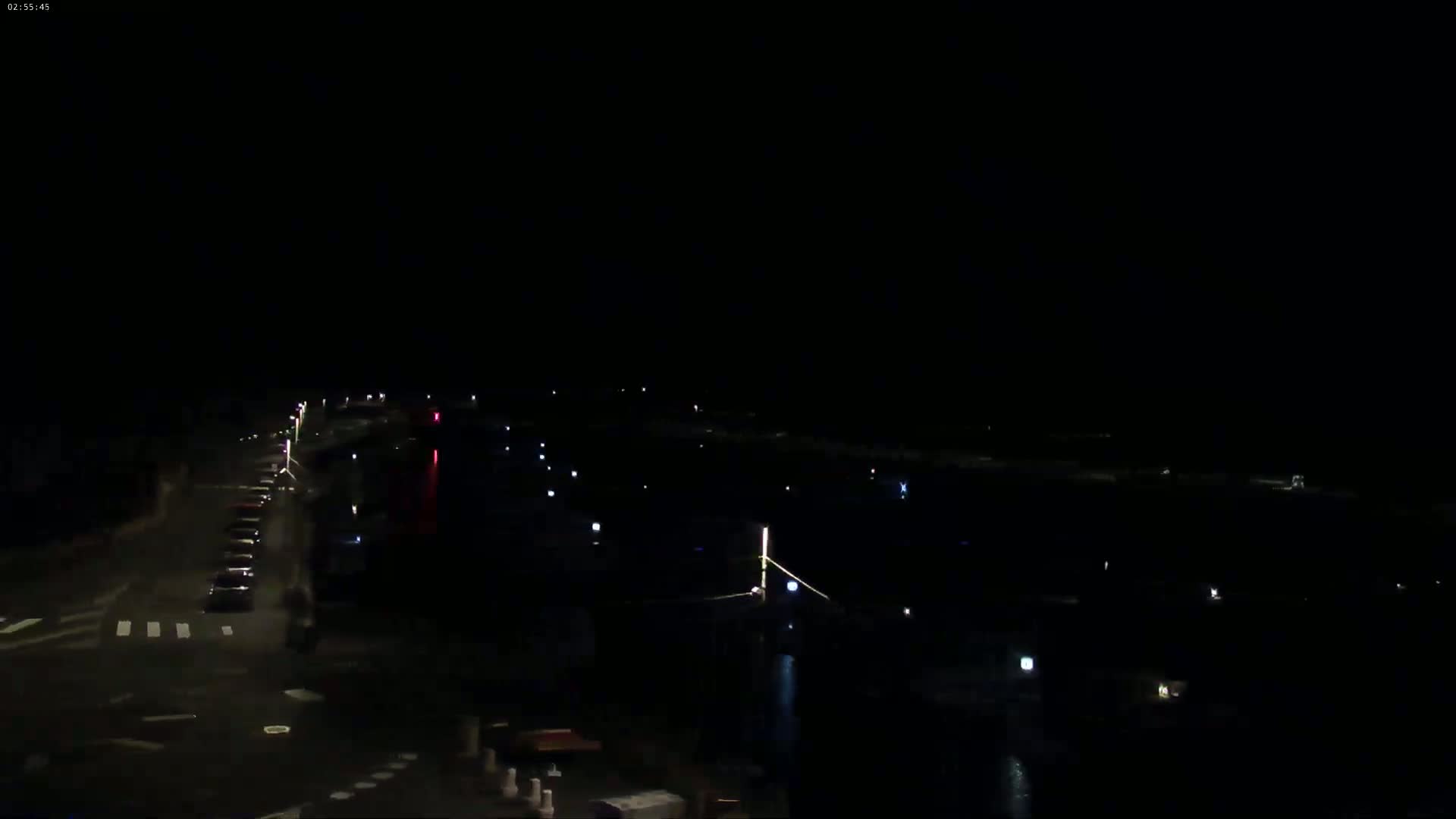 Binic Village & Marine / Plage de la Banche Beach Live Cam - Binic,  Saint-Brieuc, Cotes-d'Armor, Bretagne, France